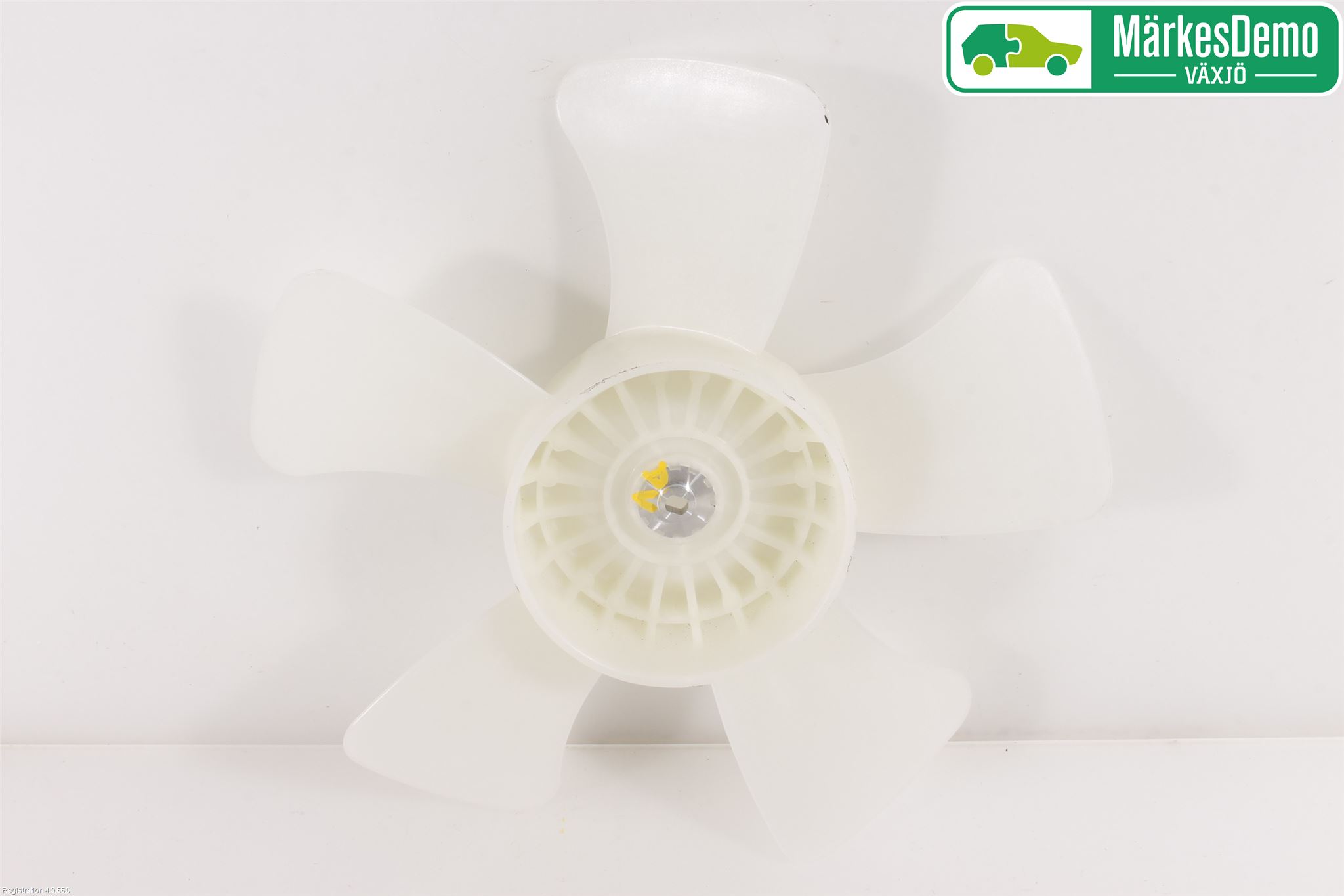 Suzuki VITARA 15- Kylfläkt-Vinge