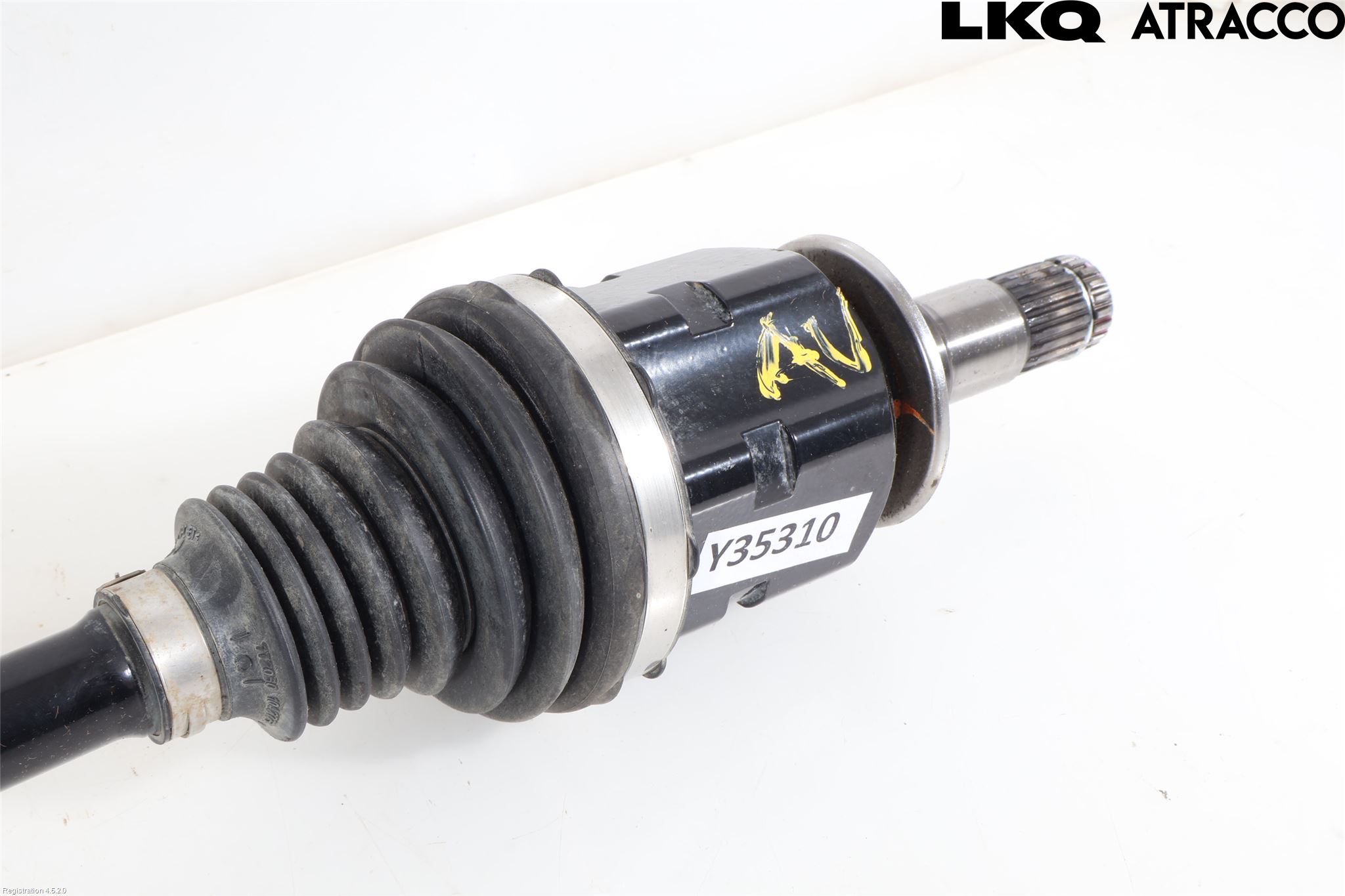 Toyota YARIS CROSS XP21 21- Drivaxel Fram Vänster