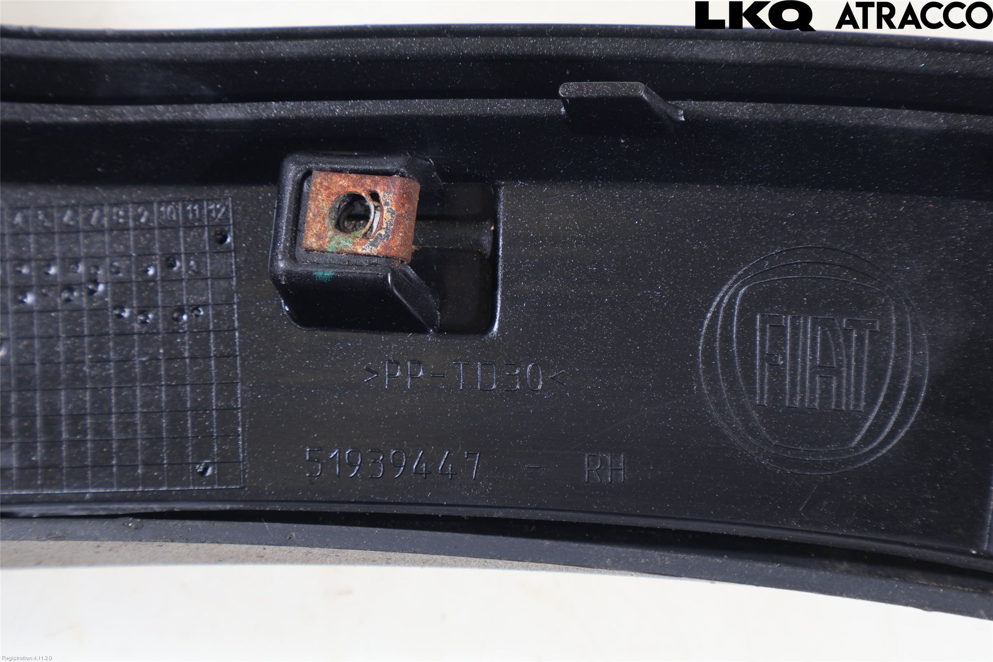 Fiat 500L 13-19 Stötfångardel Fram Hö