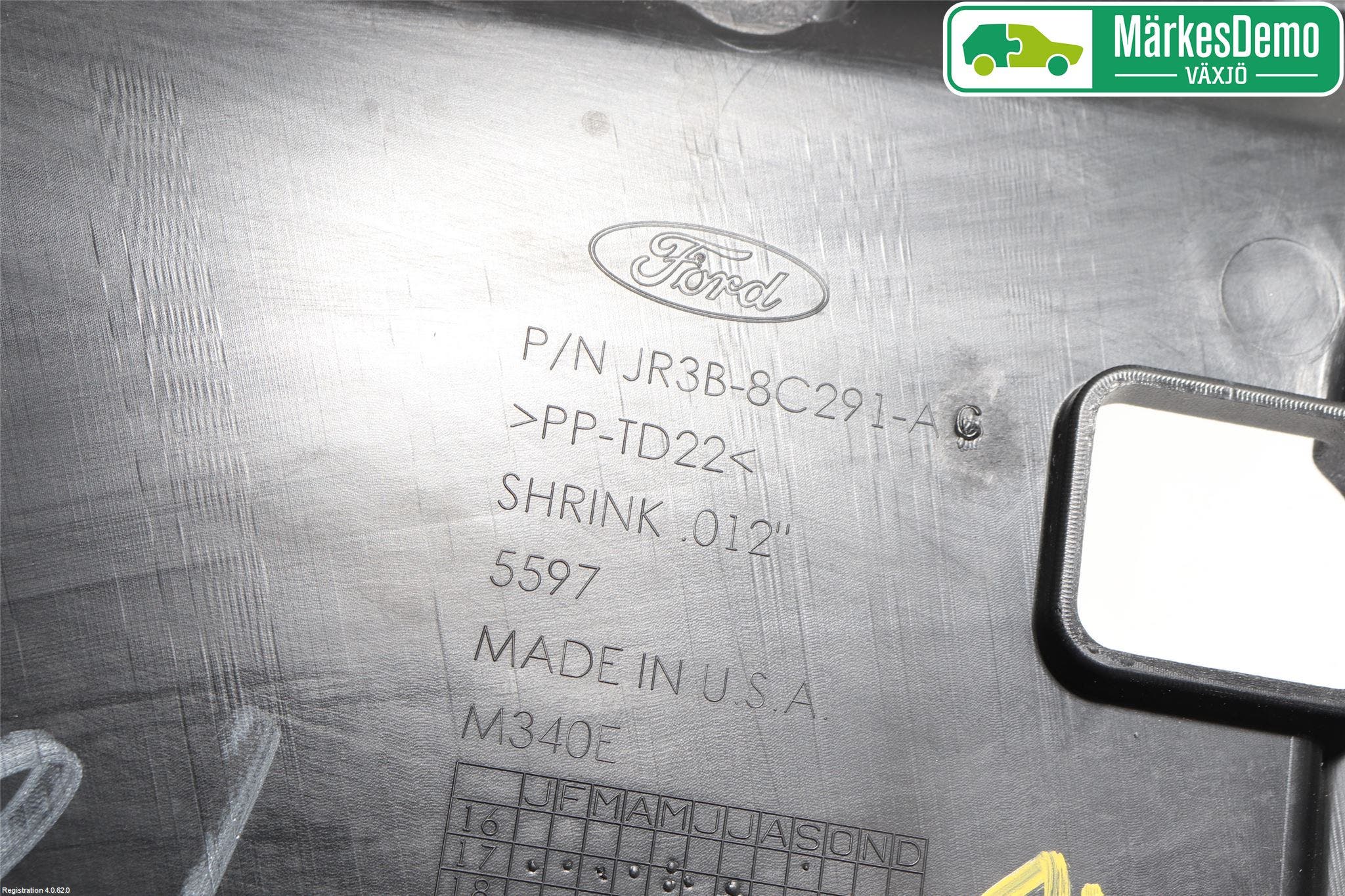 Ford MUSTANG VI 15-22 Frontplåt Övre