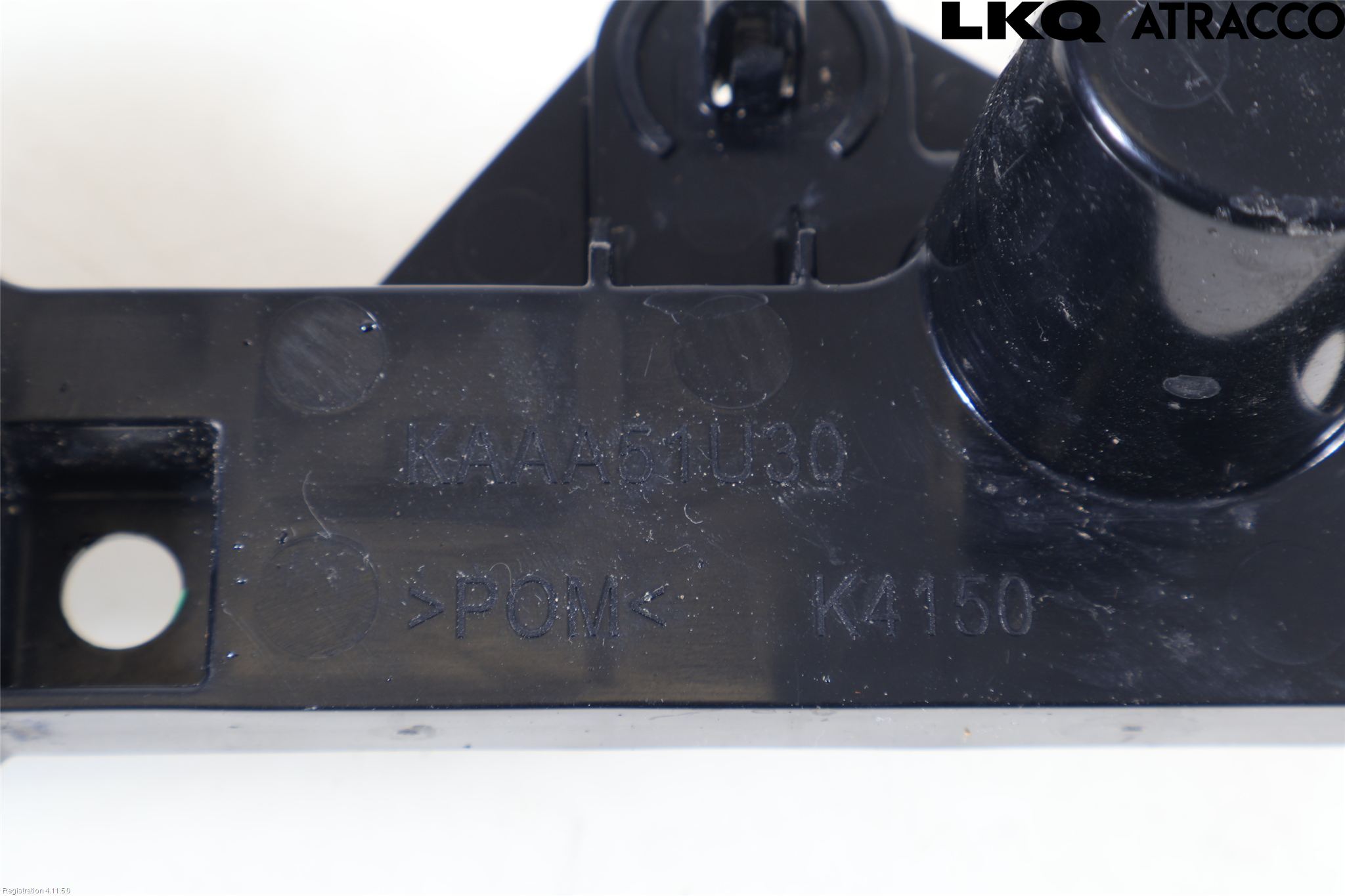 Mazda CX-80 24- Skärmfäste Fram Hö