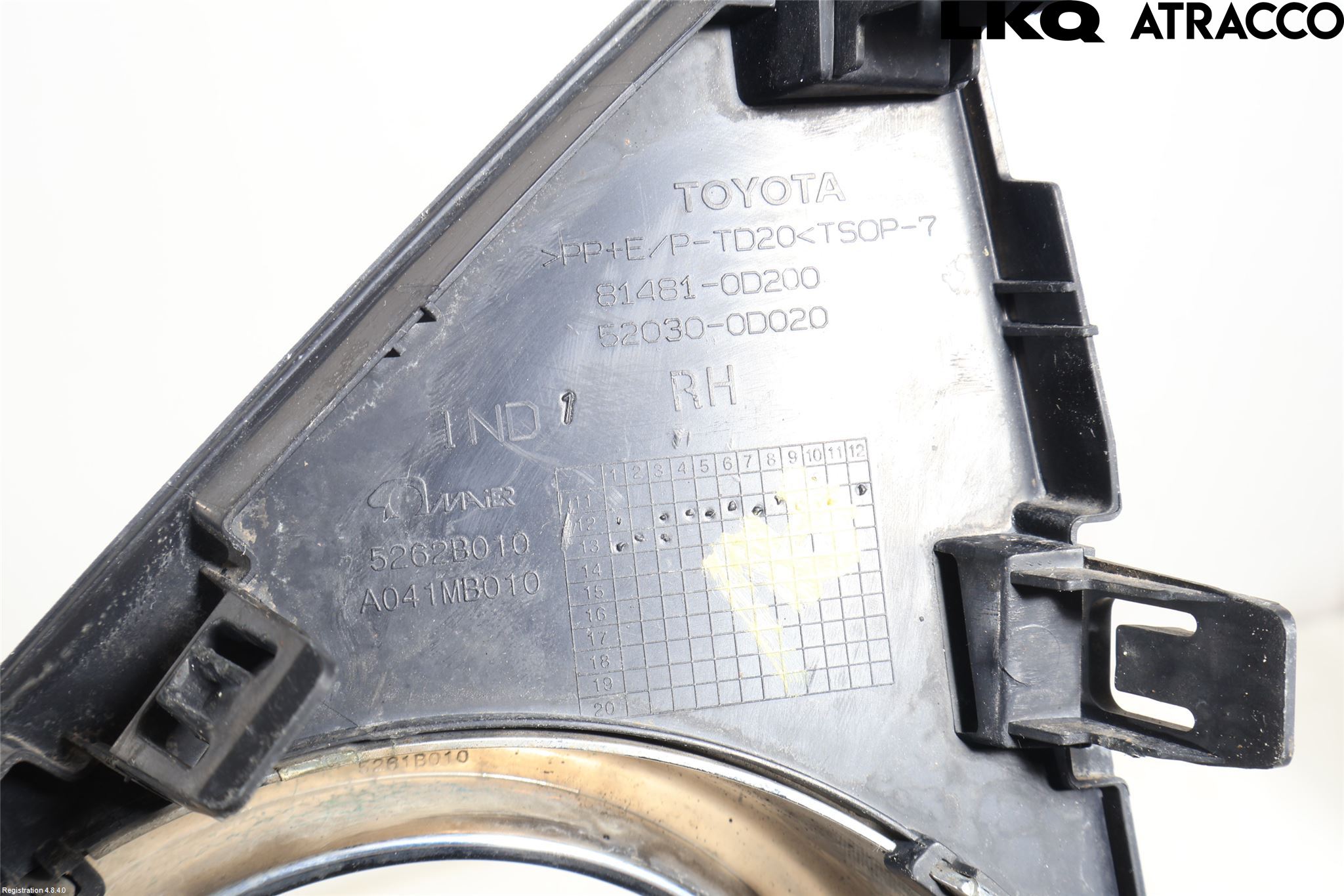 Toyota YARIS XP130 12-14 Dimljussarg Fram