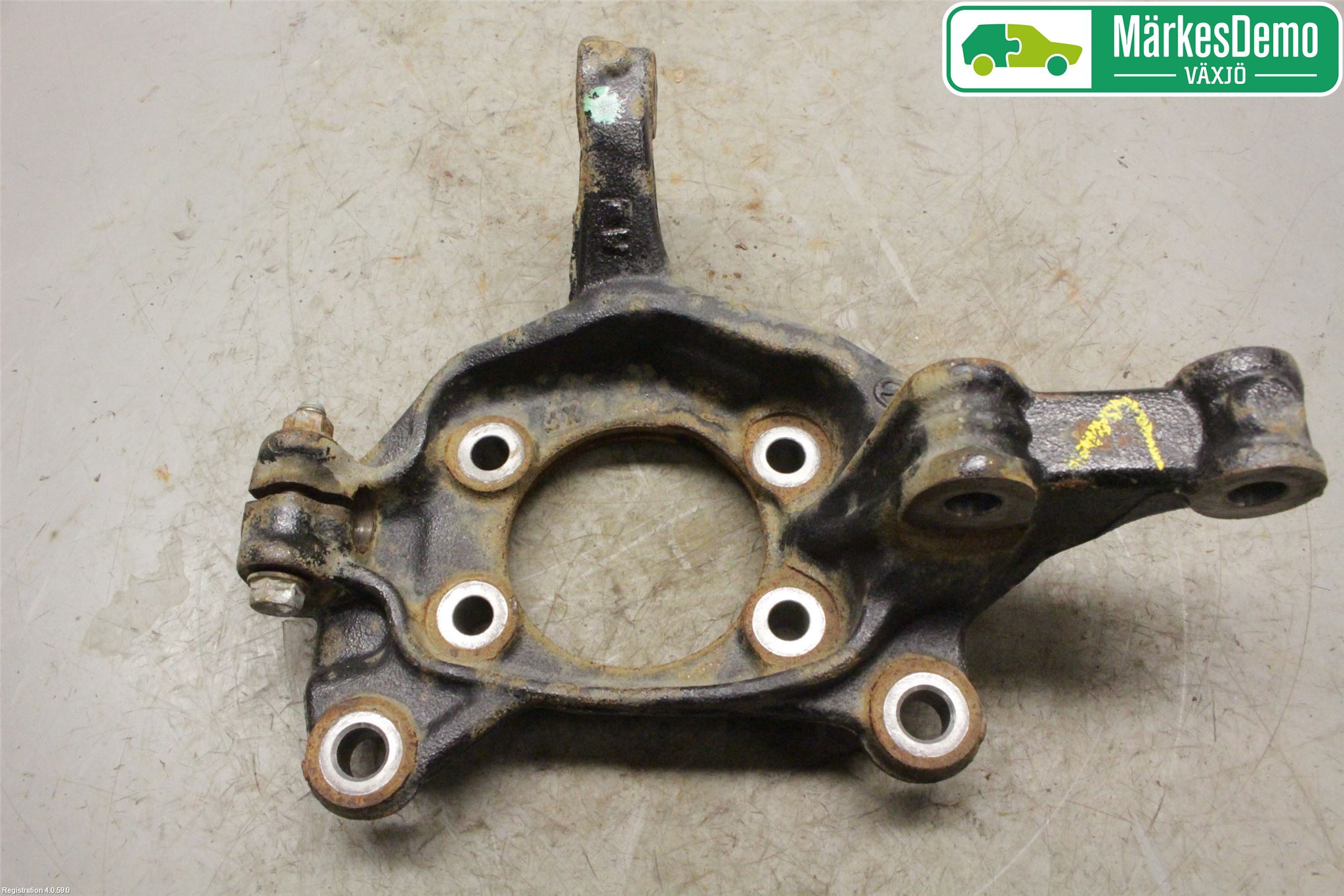 Mazda CX-3 Styrspindel Lagerhus Vä