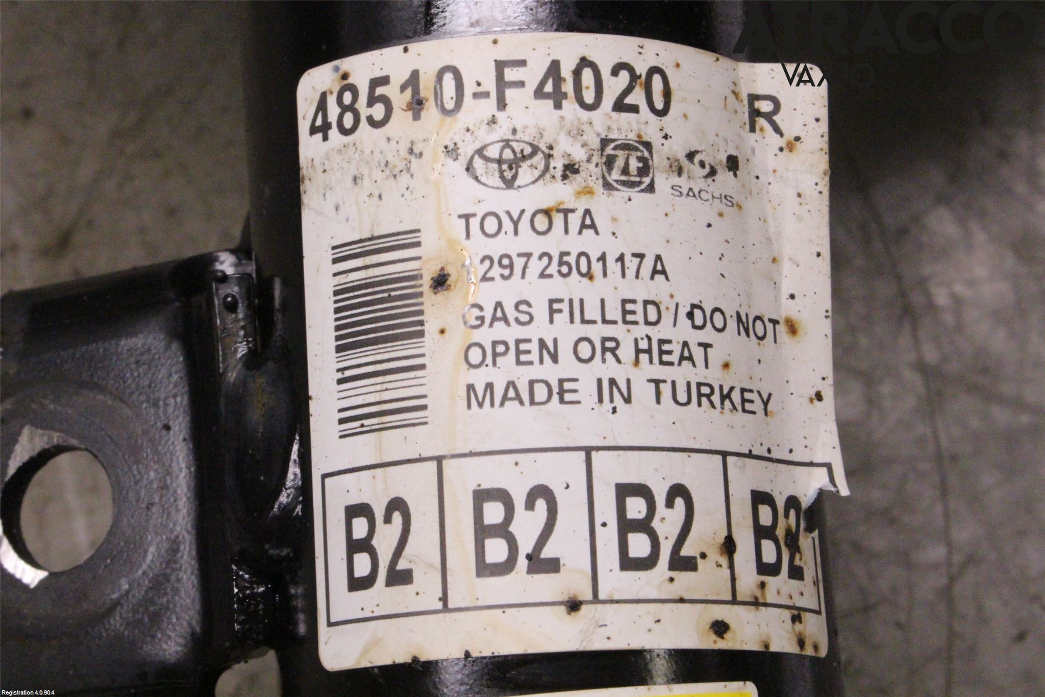 Toyota C-HR 16-23 Fjäderben Fram Höger