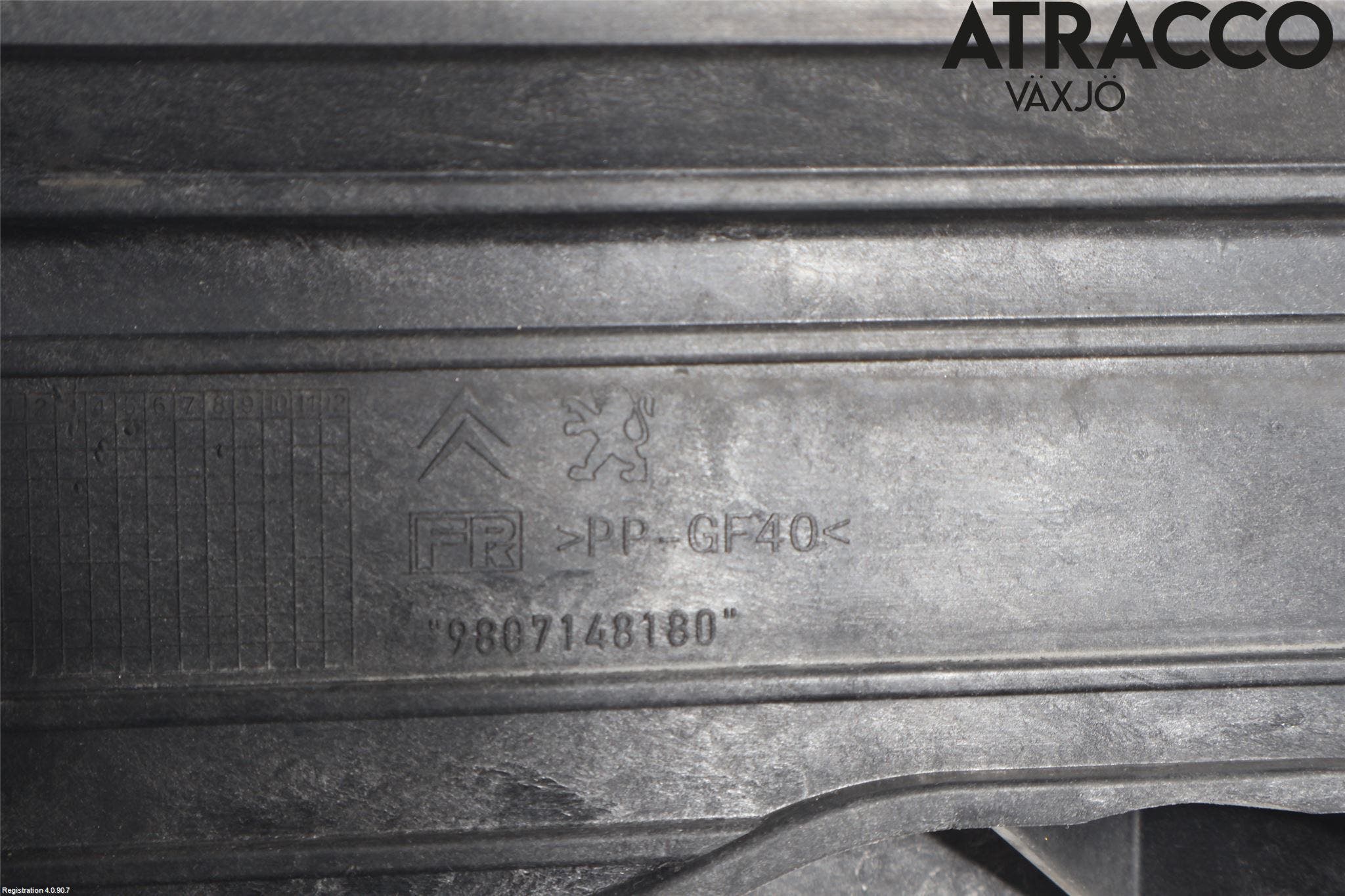 Peugeot 308 14-21 Frontplåt Övre