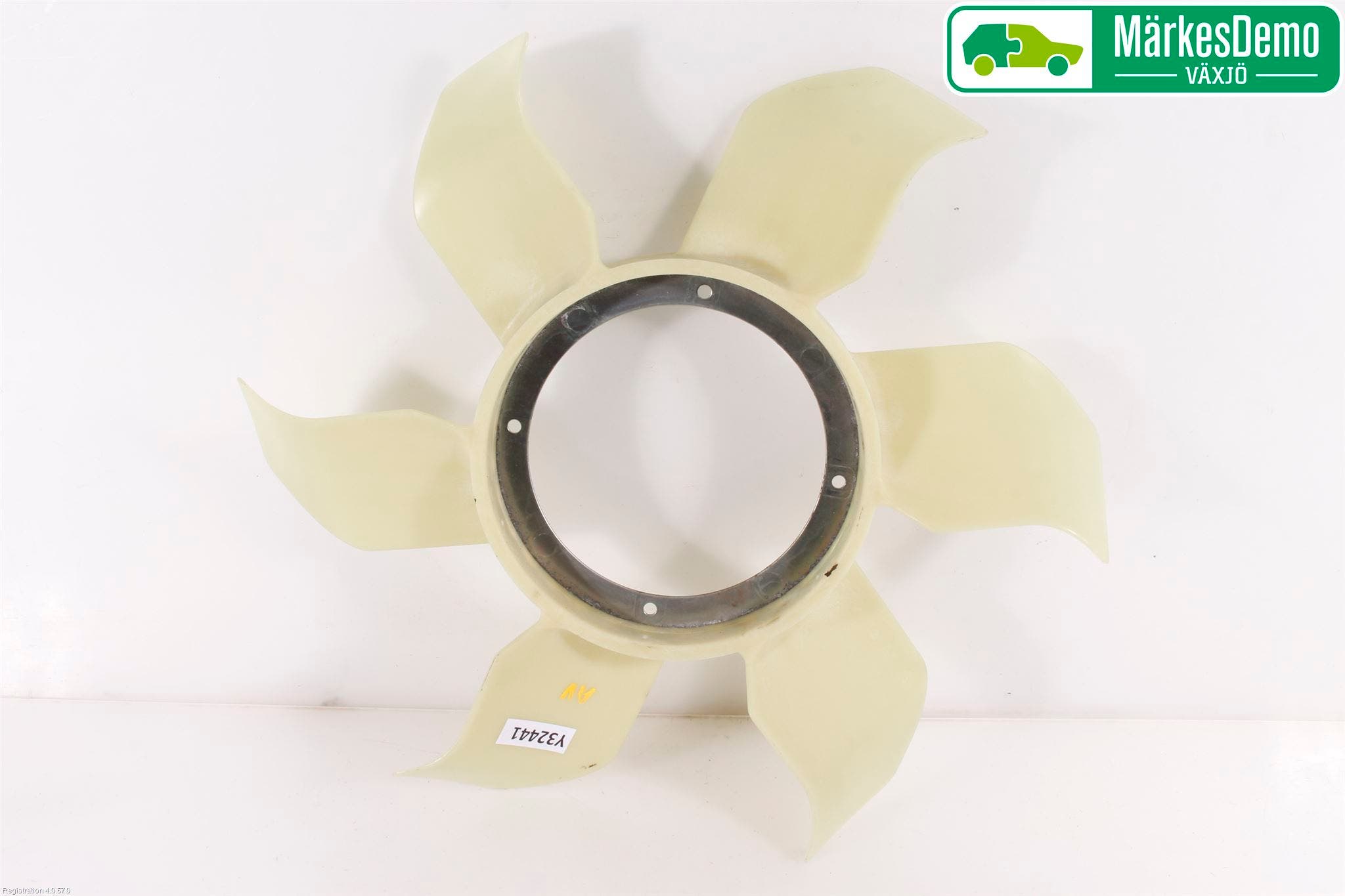 Mitsubishi L200 16-23 Kylfläkt-Vinge