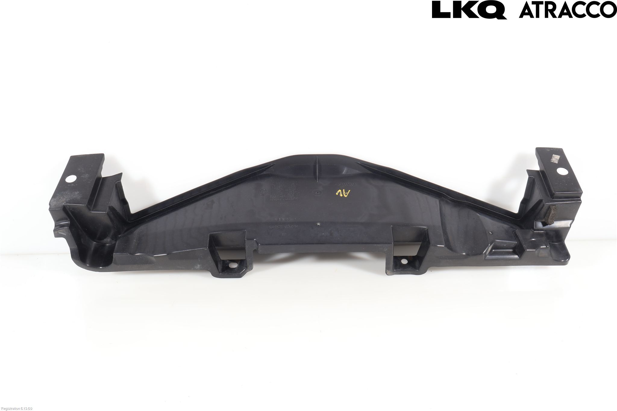 Toyota YARIS XP130 12-14 Täckplast Front