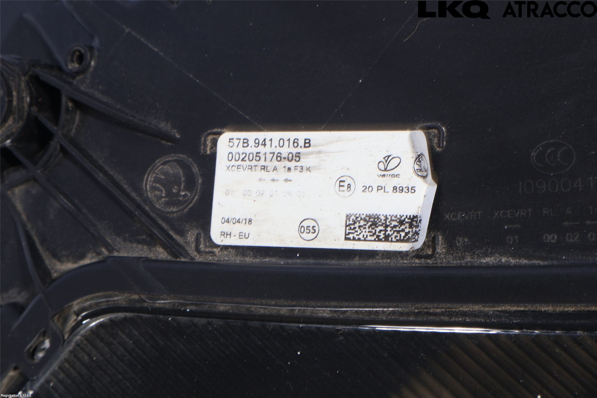Skoda KAROQ 18- Strålkastare Höger