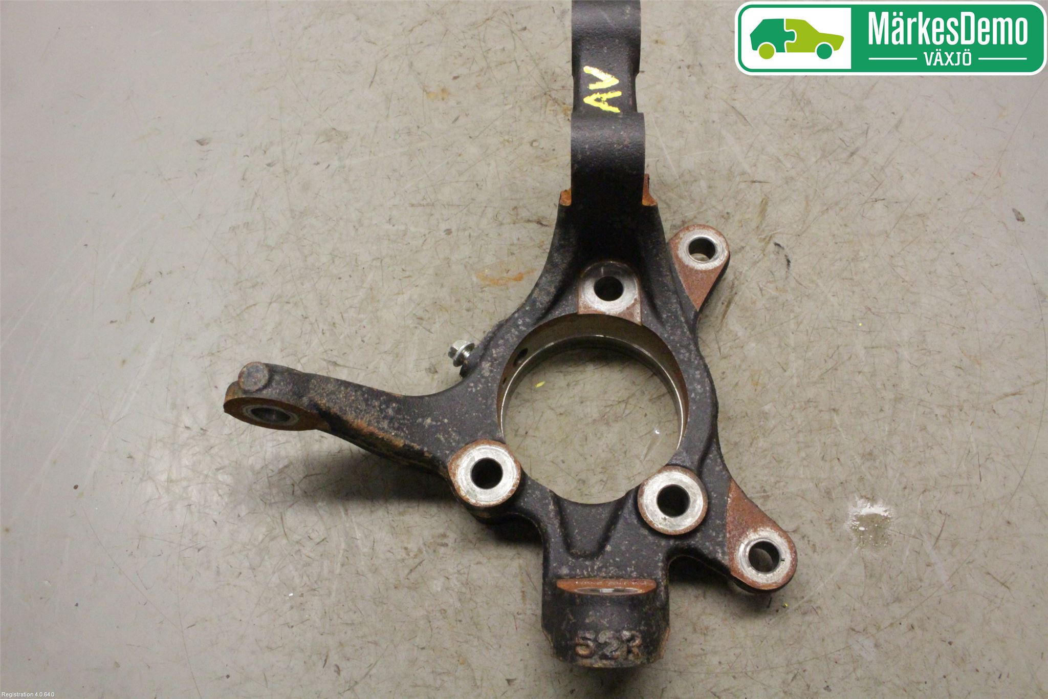 Suzuki SWIFT 17-24 Styrspindel Lagerhus Vä