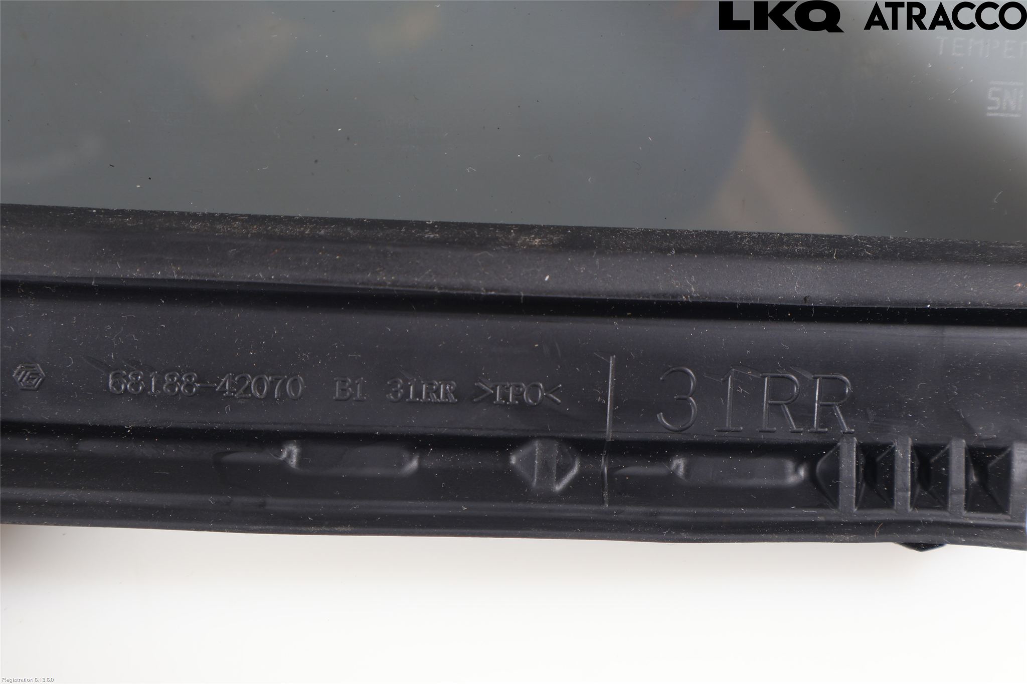Toyota RAV4 19- Dörruta Bak Lilla Hö