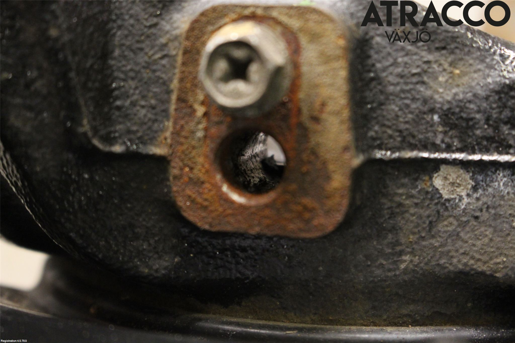 Suzuki VITARA 15- Styrspindel Lagerhus Vä