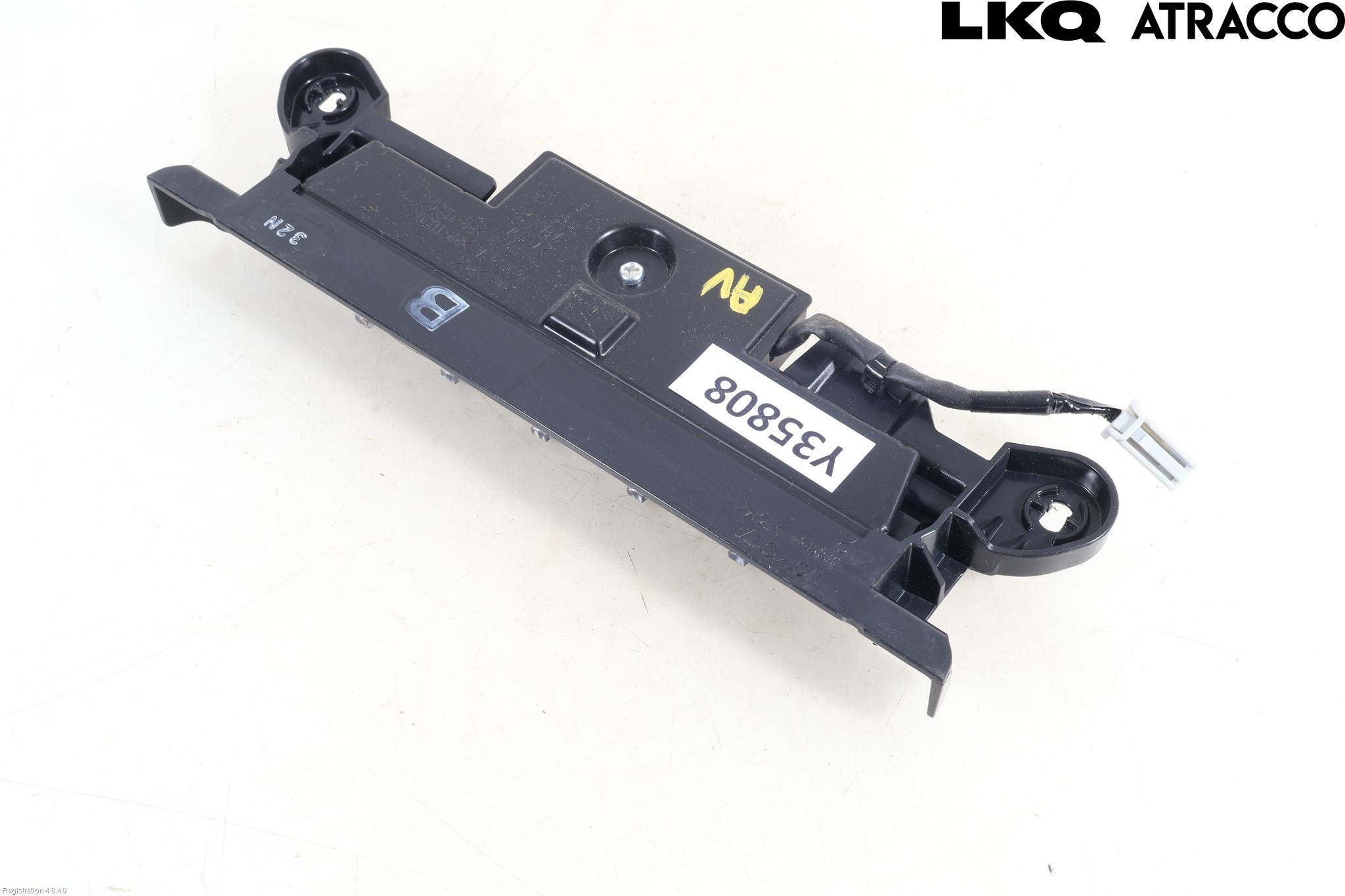 Toyota bZ4X EA10 22- Bromsljus Bakruta