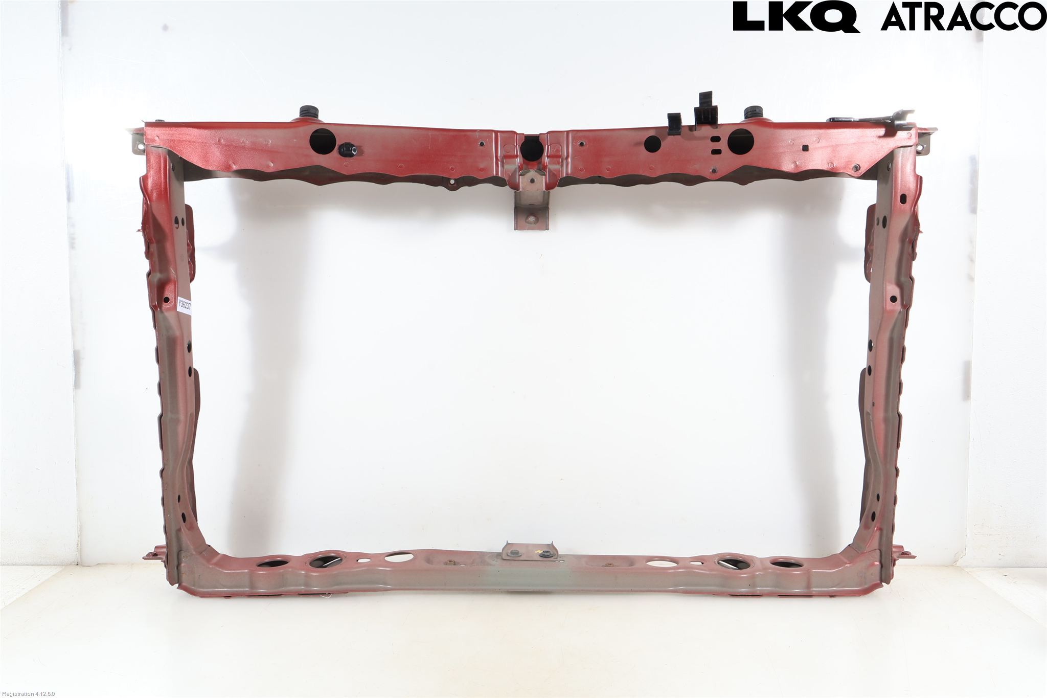 Toyota AVENSIS 16-18 Frontkorg