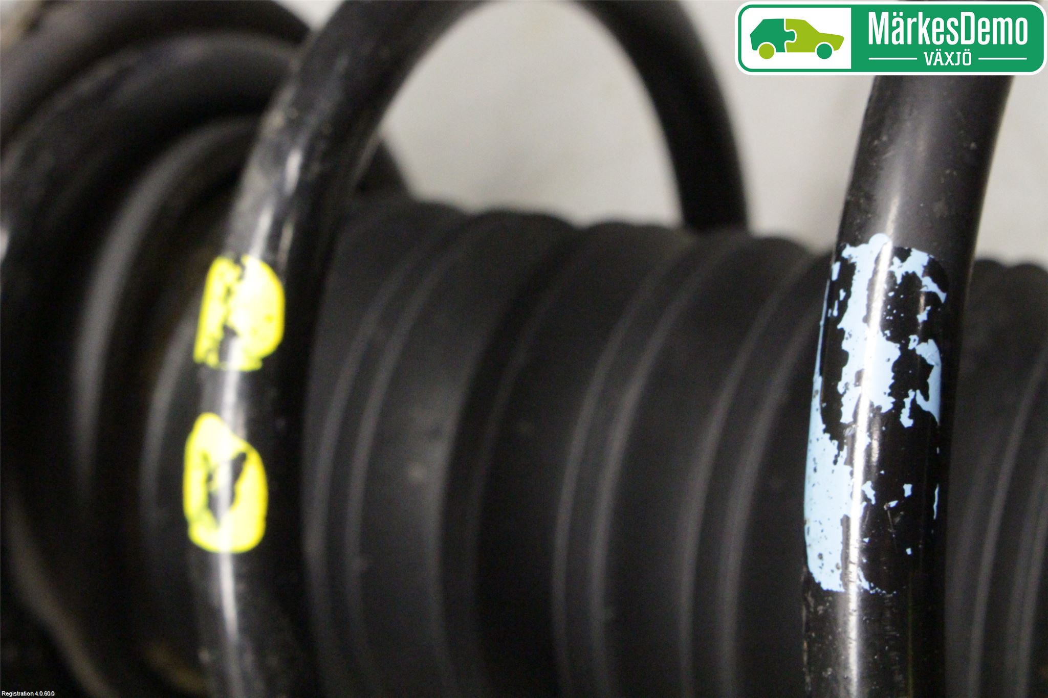 Toyota RAV4 13-18 Fjäderben Fram Höger