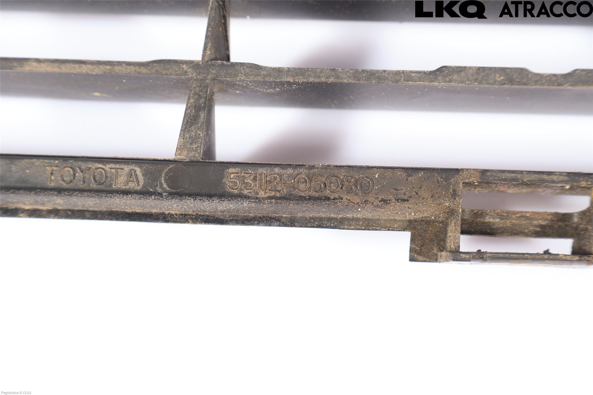 Toyota AVENSIS 09-15 Grilldel Mitt