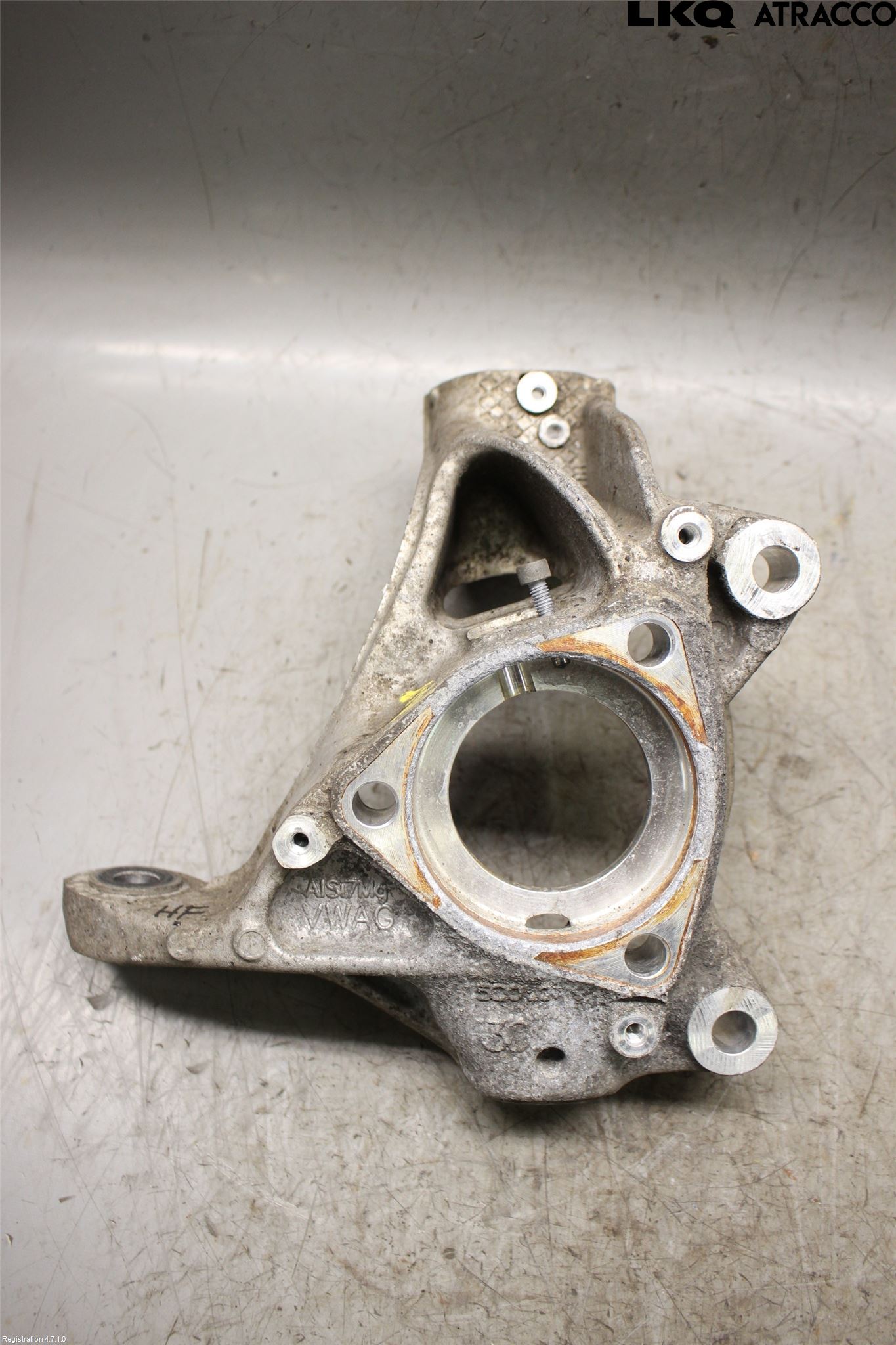 Volkswagen VW ARTEON 17- Styrspindel Lagerhus Hö