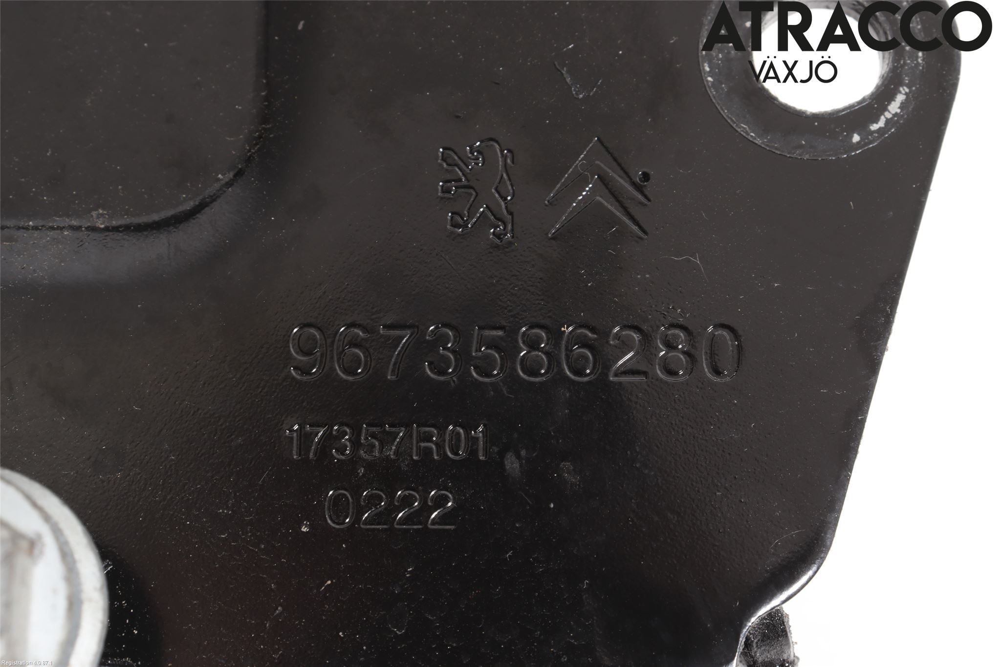 Peugeot 3008 17-24 Motorfäste