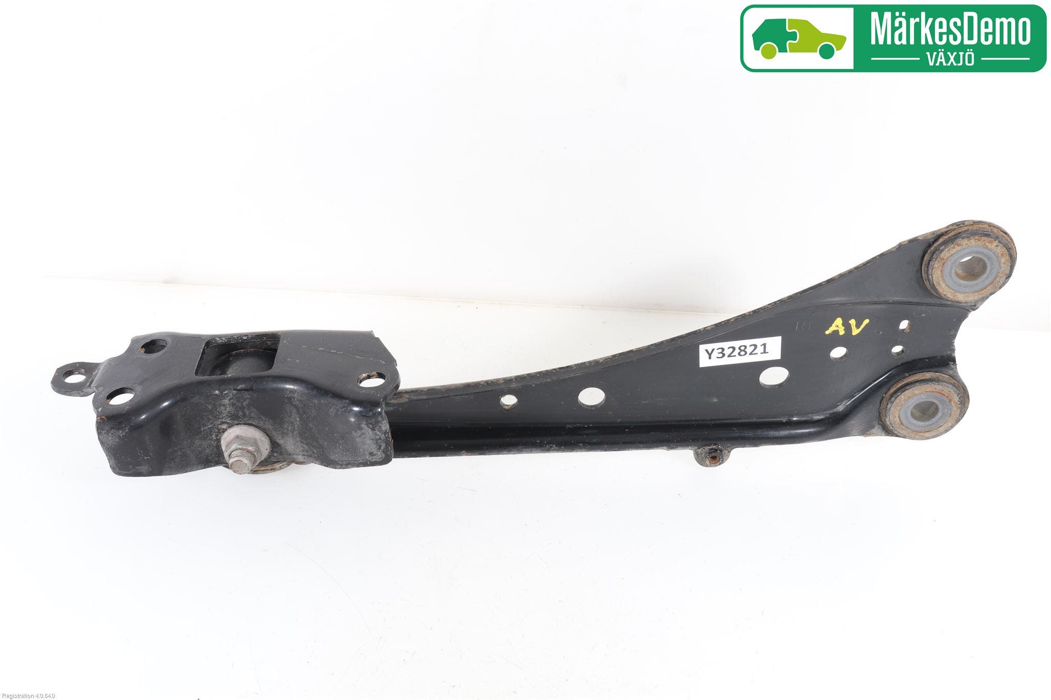 Lexus NX 300h 15-21 Bärarm Bak Höger