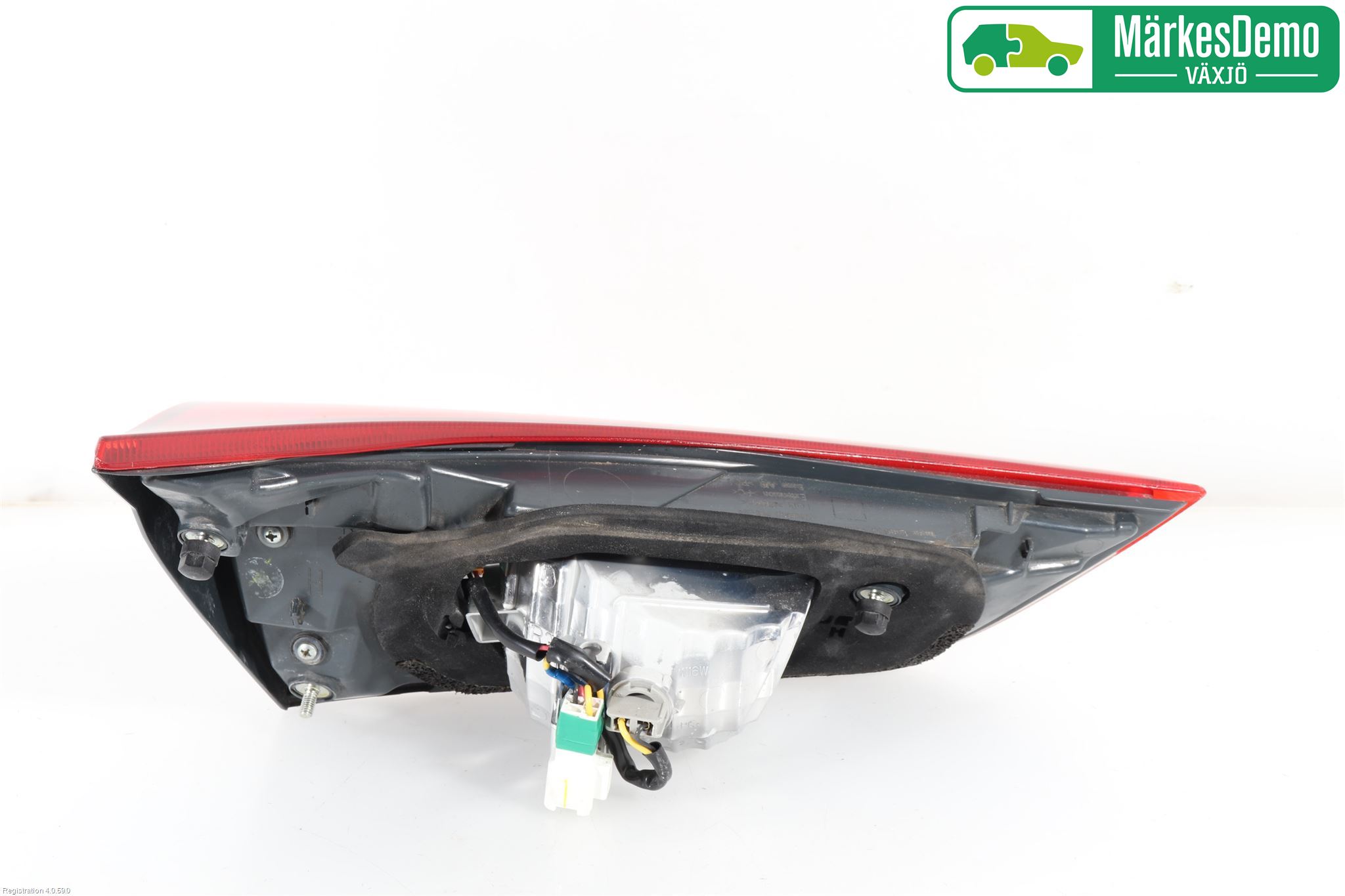 Toyota AURIS 13-19 Bakljus Lucka Hö