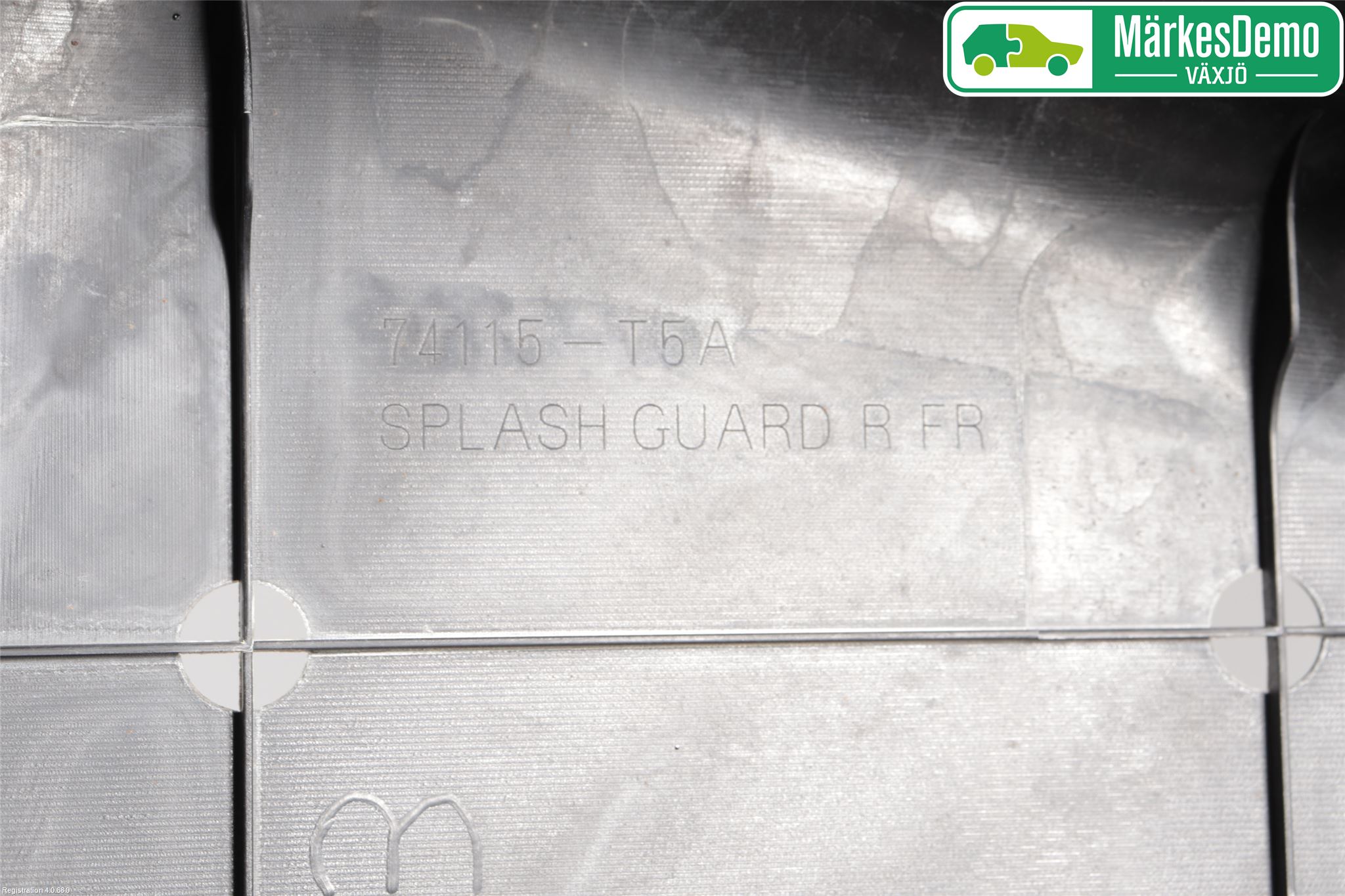 Honda JAZZ 15-20 Hasplåt Plåt-Plast