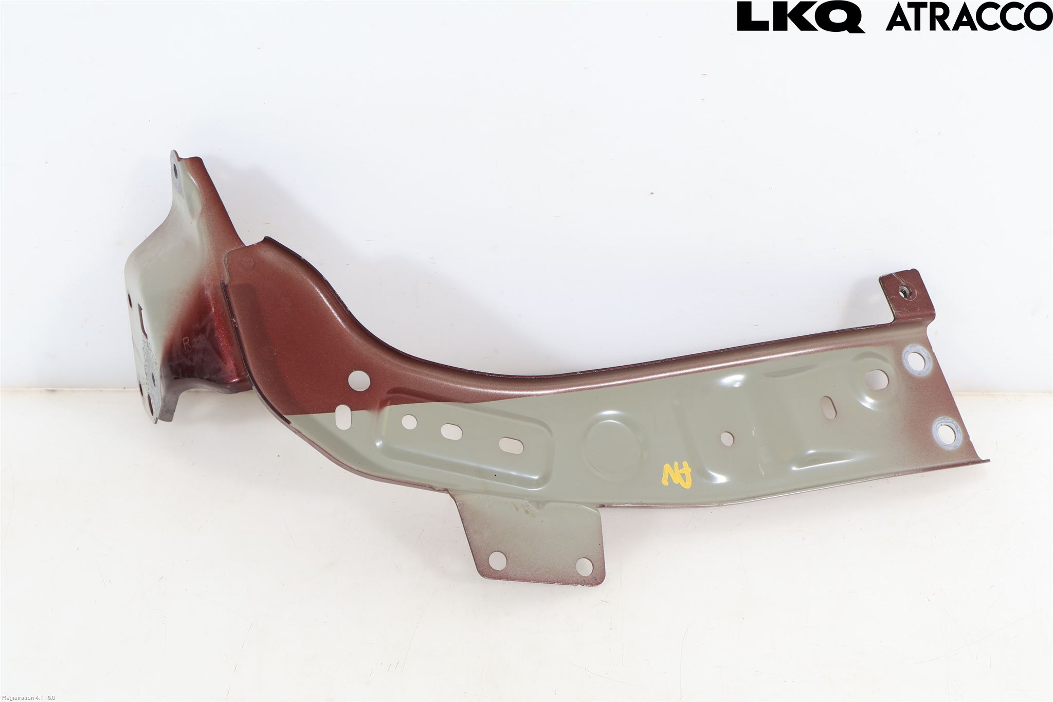 Mazda CX-80 24- Skärmfäste Fram Hö