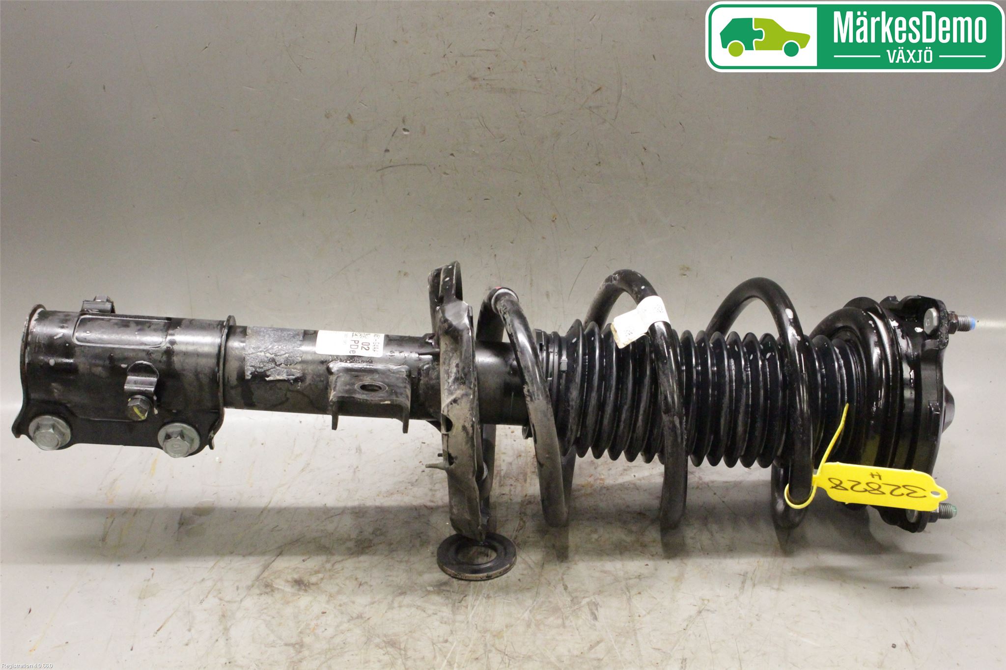 Hyundai i30 PD 17- Fjäderben Fram Höger