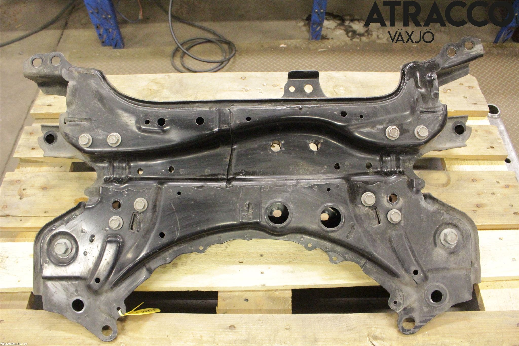 Toyota RAV4 13-18 Framvagnsbalk