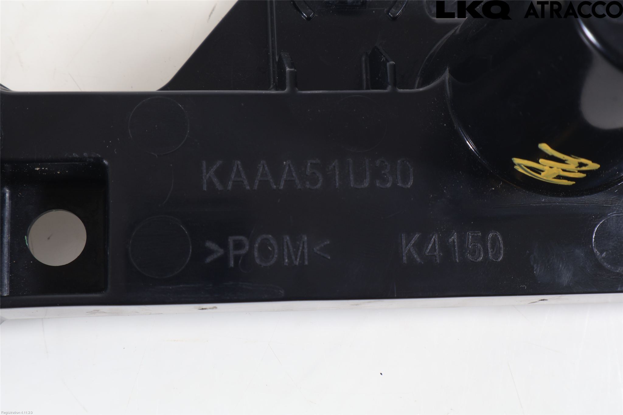 Mazda CX-60 22- Skärmfäste Fram Hö