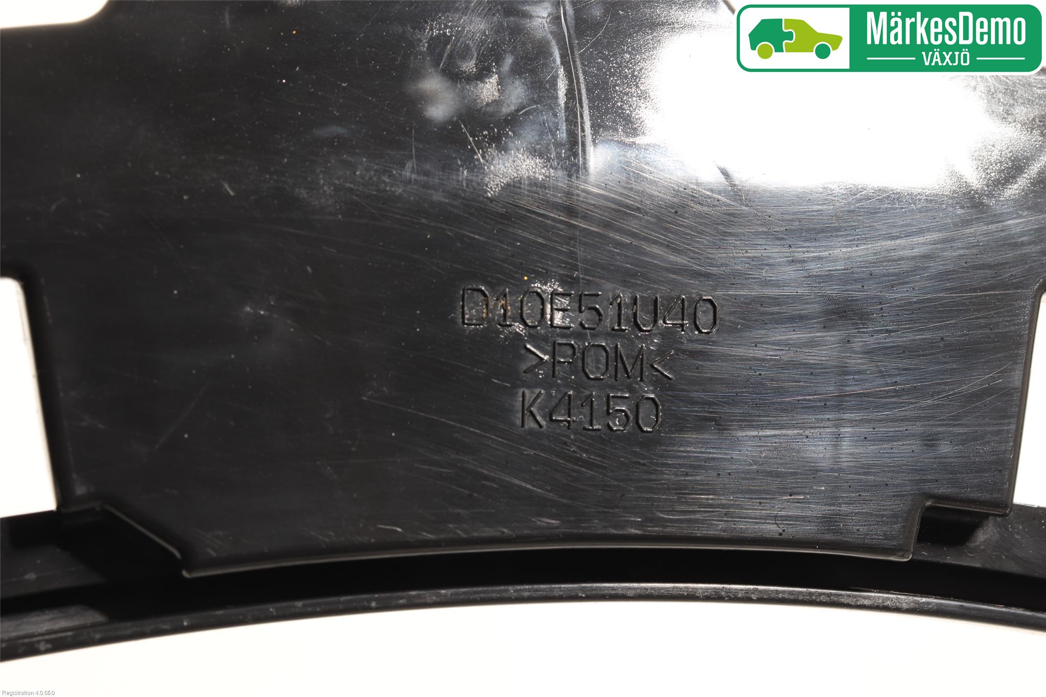 Mazda CX-3 Skärmfäste Fram Vä