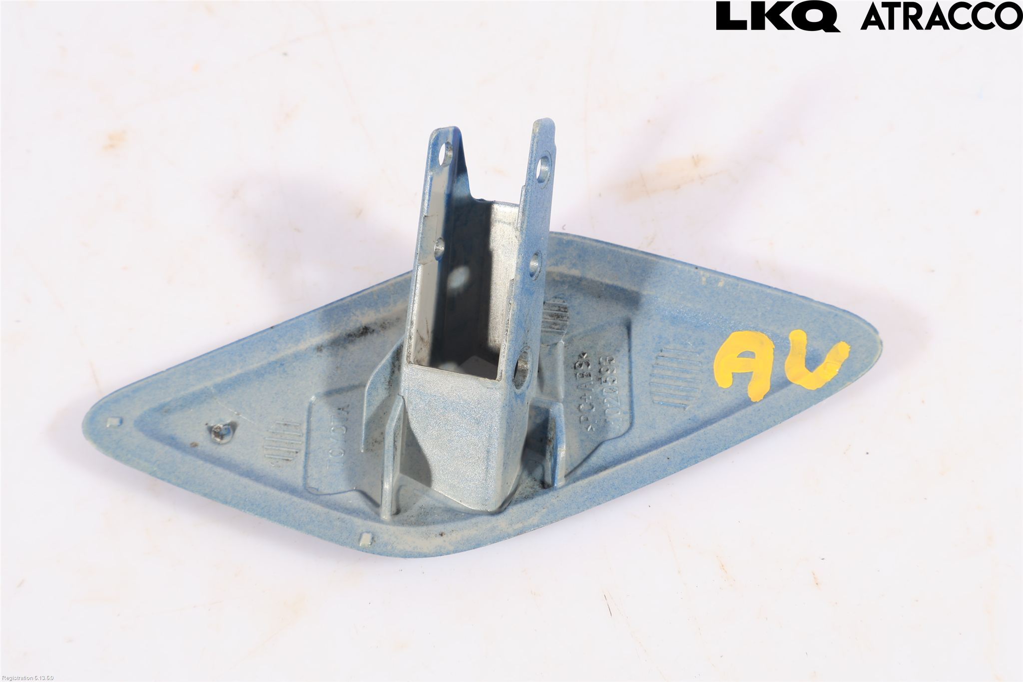 Toyota AURIS 13-19 Stötfångardel Fram Hö