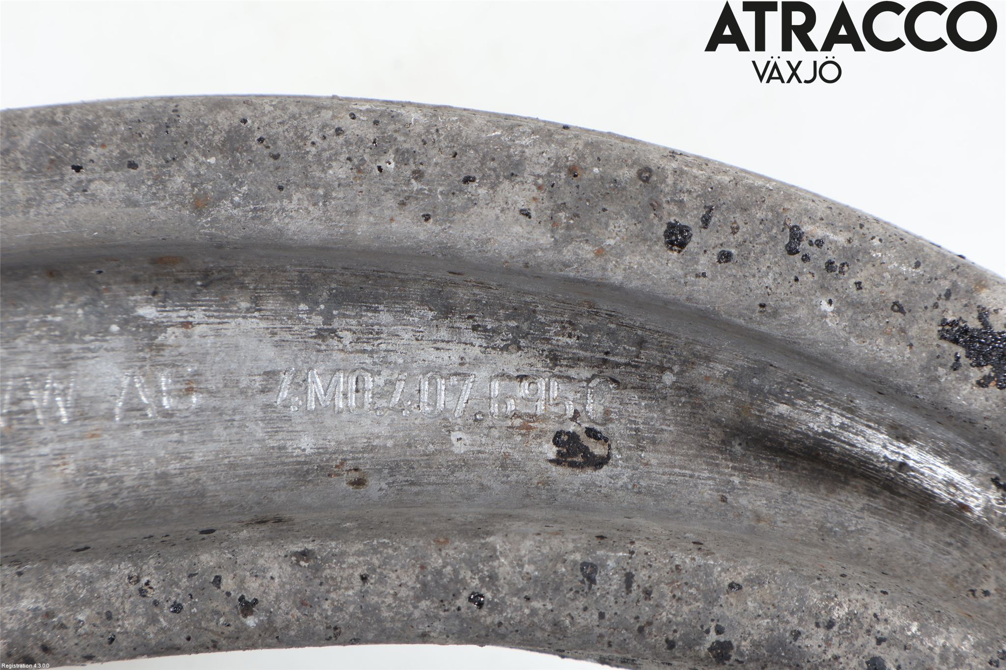 Audi Q7/SQ7 Bärarm Fram Undre Hö