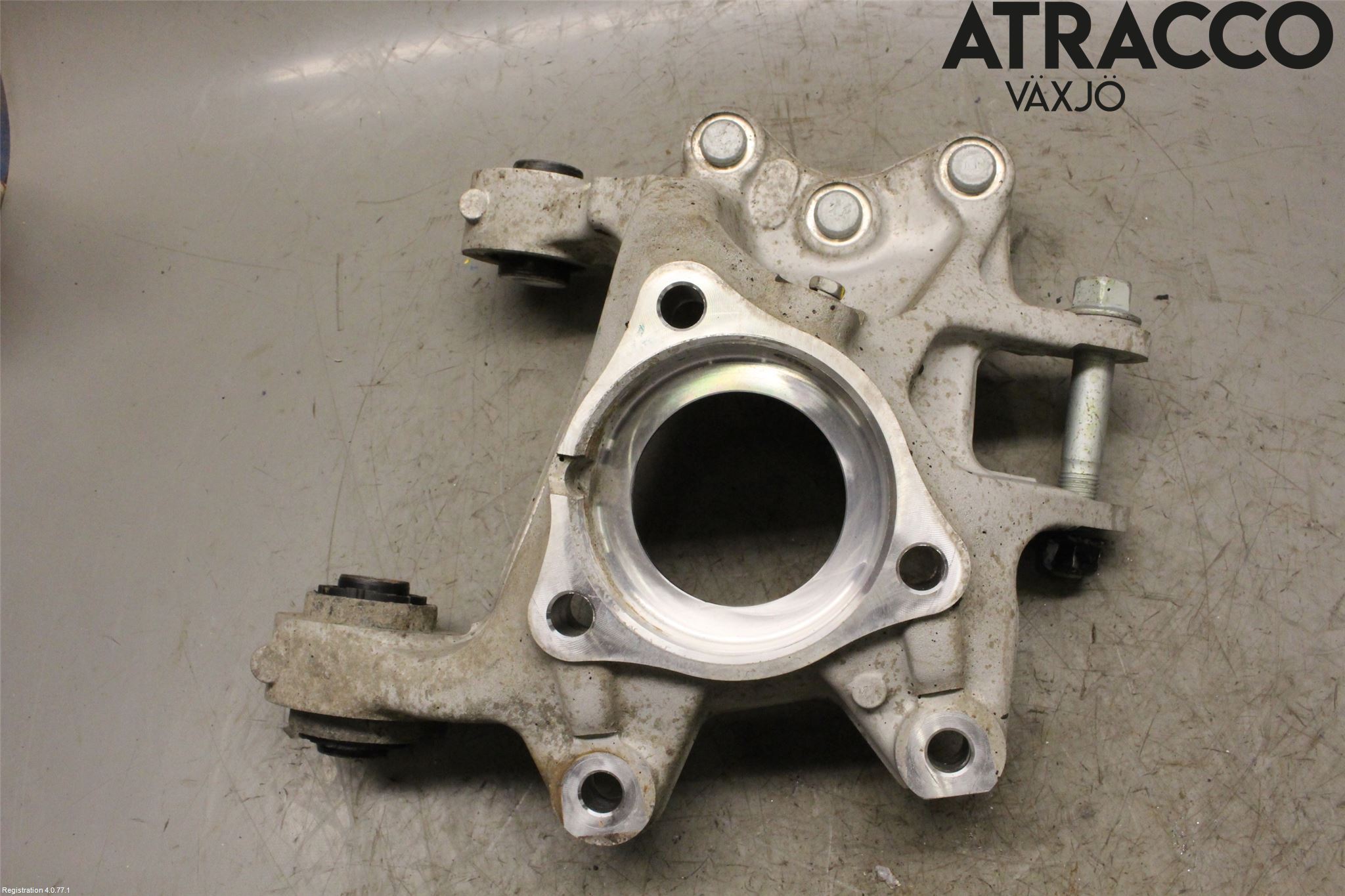 Hyundai TUCSON 05- Hjullagerhus-Spindel Vä B