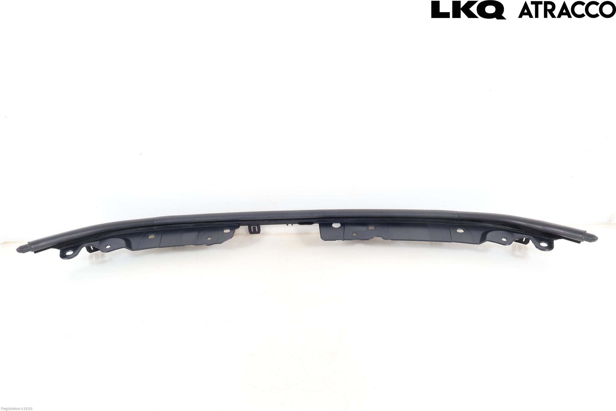 Lexus LBX 24- Täckplast Front