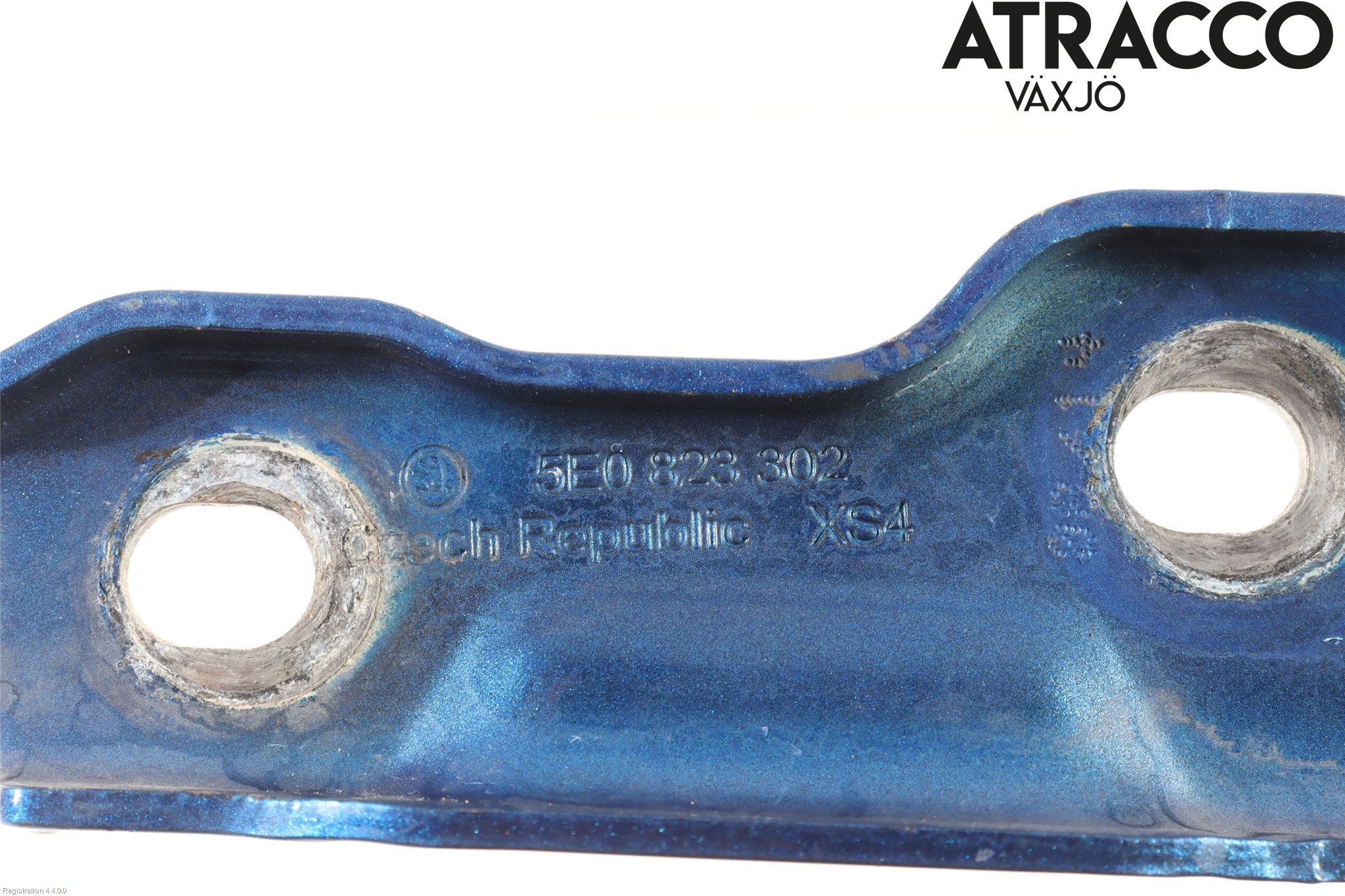 Skoda OCTAVIA (5E) 13-20 Huvgångjärn