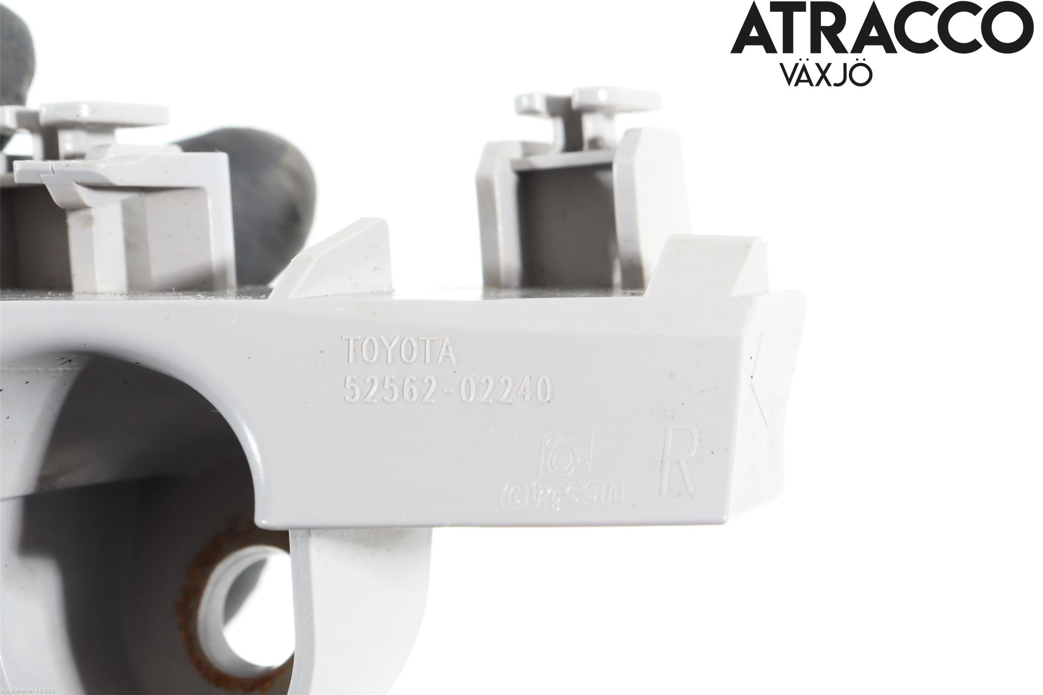 Toyota AURIS 13-19 Stötfångarfäste Bak Hö
