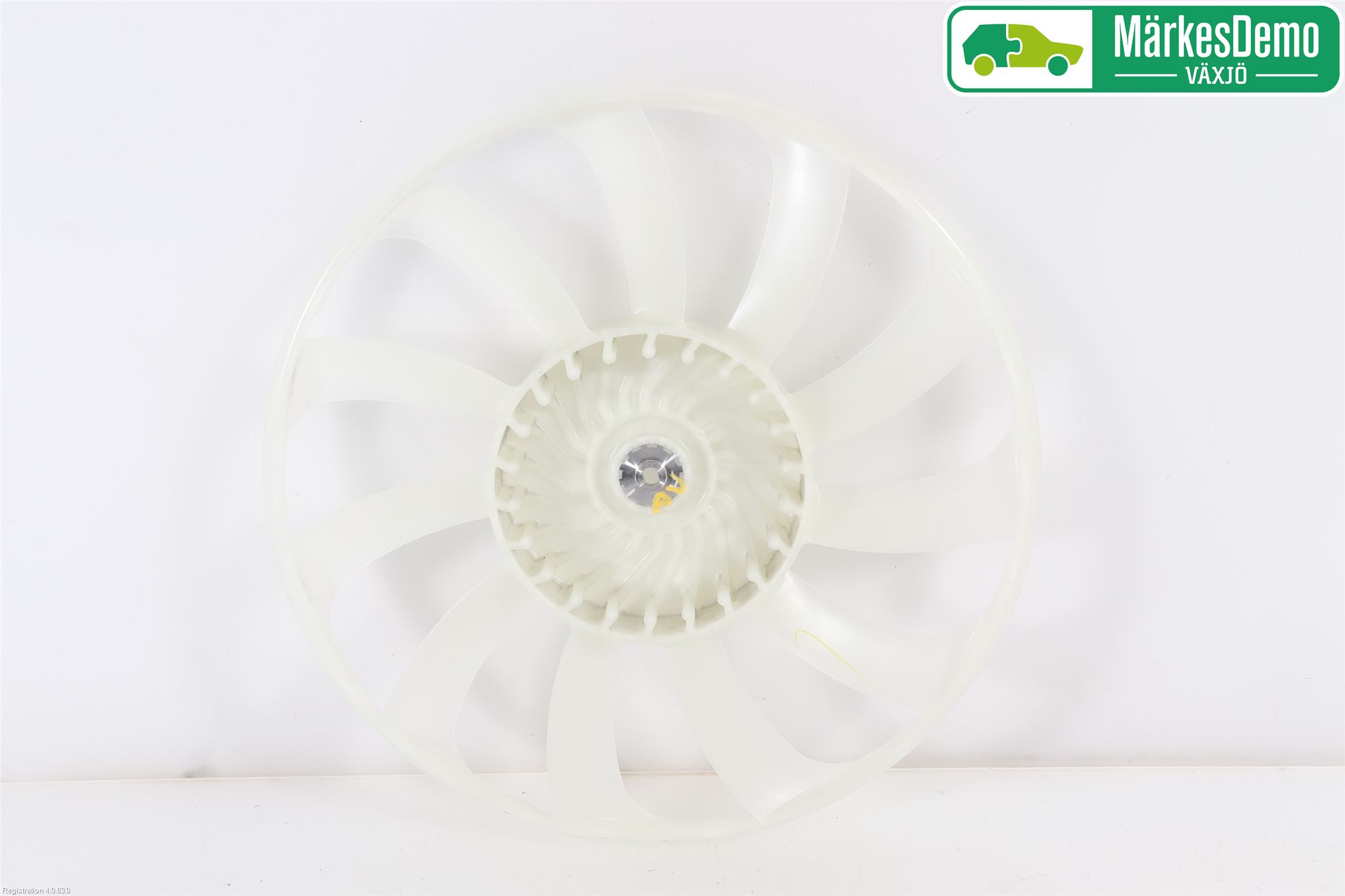 Toyota VERSO 09-18 Kylfläkt-Vinge