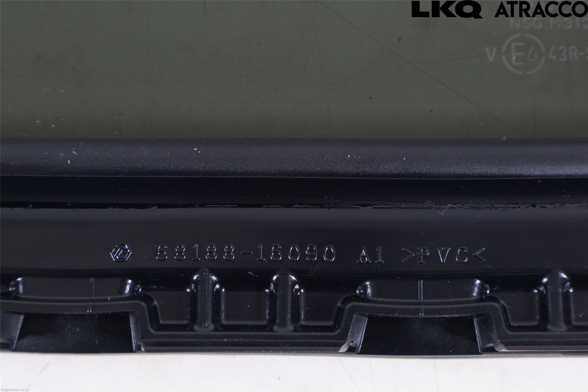Toyota COROLLA CROSS XG10 22- Dörruta Bak Lilla Hö