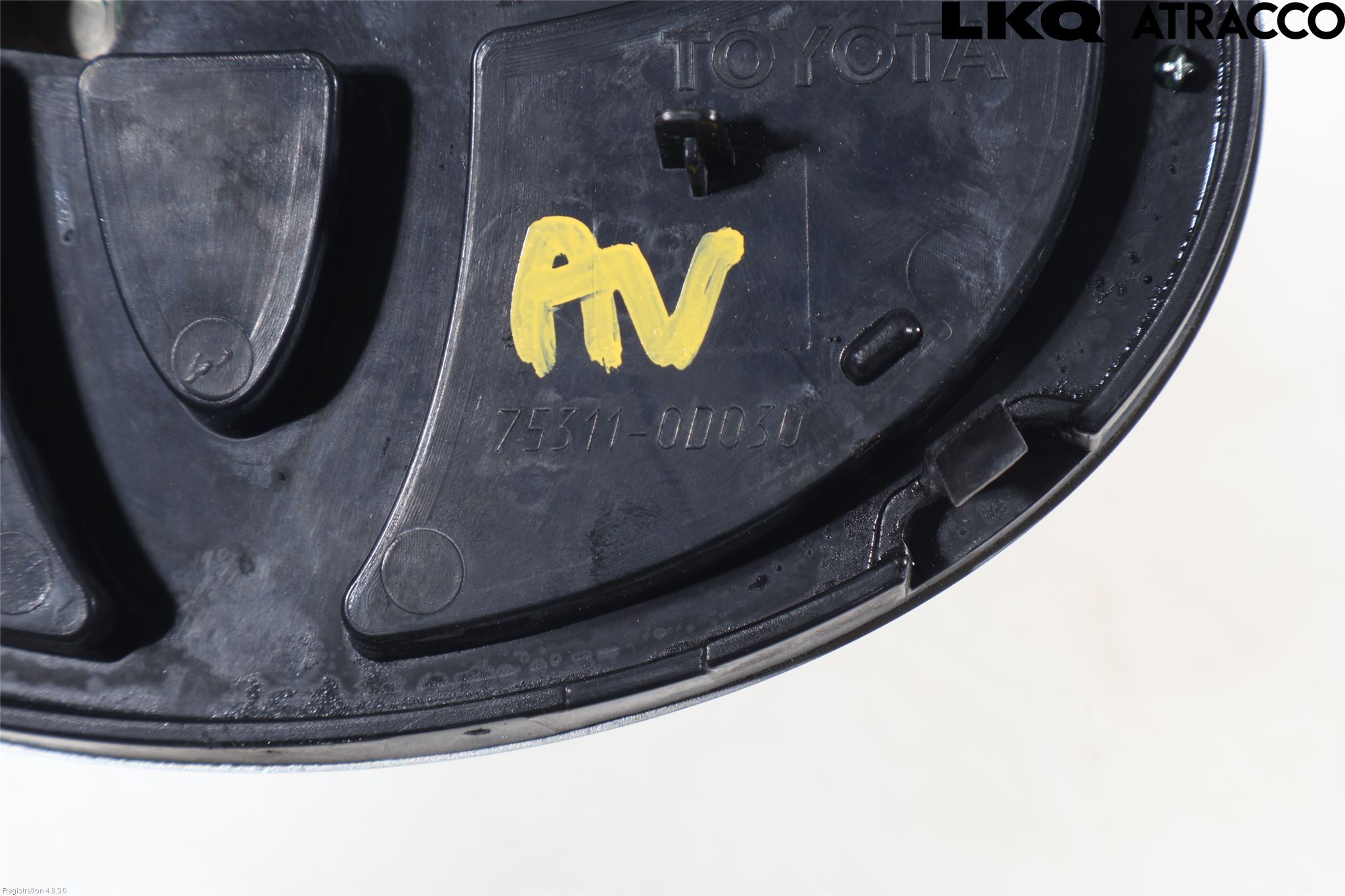 Toyota YARIS XP90 06-11 Emblem