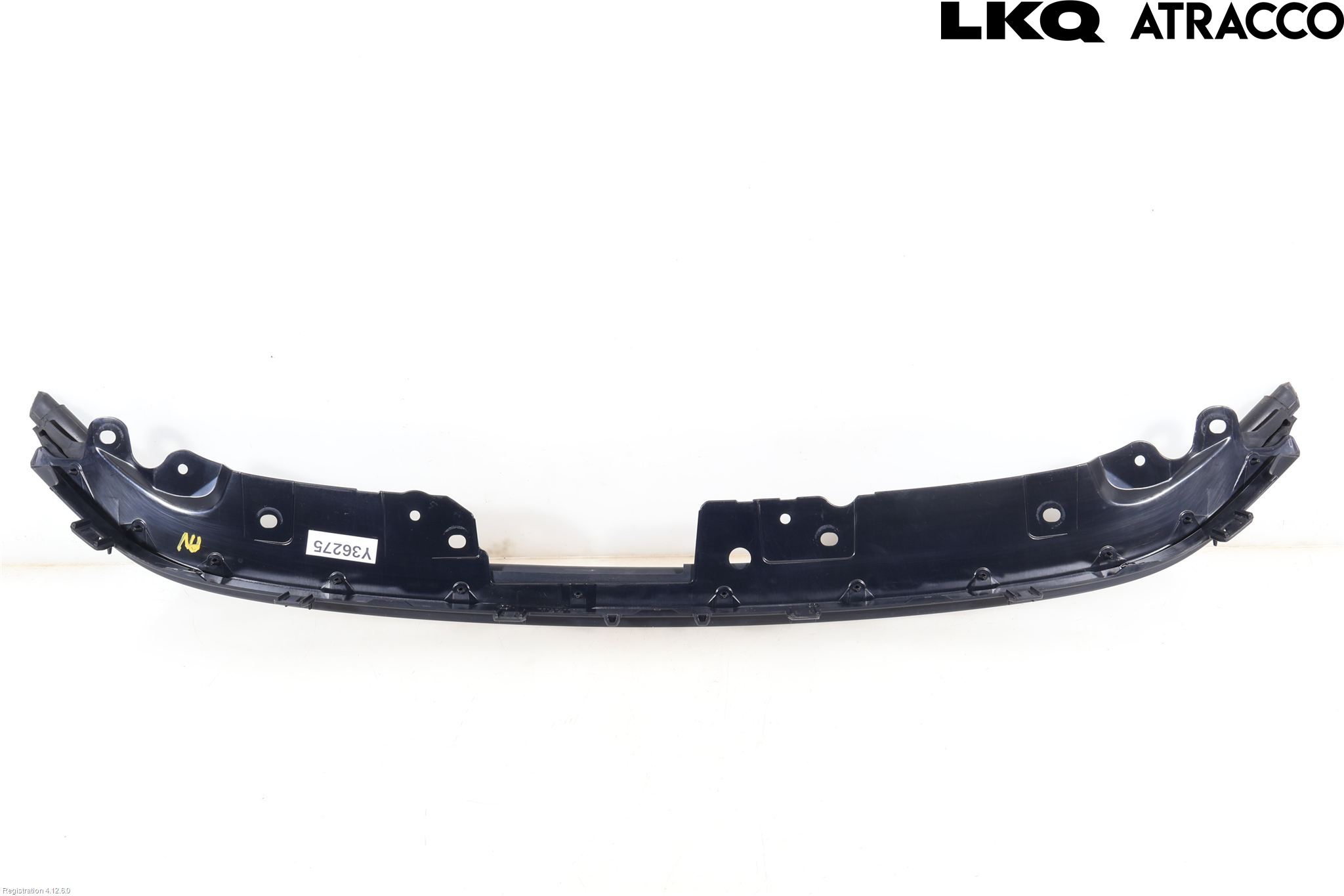 Lexus LBX 24- Täckplast Front