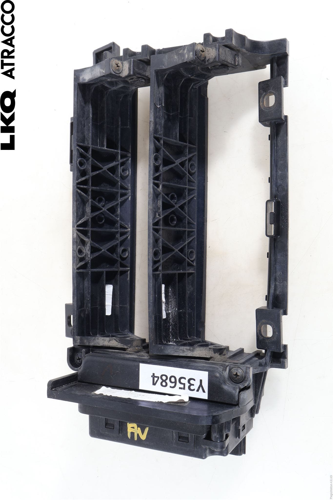 Hyundai IONIQ AE 17-22 Deflektor Plåt-Plast Kylning