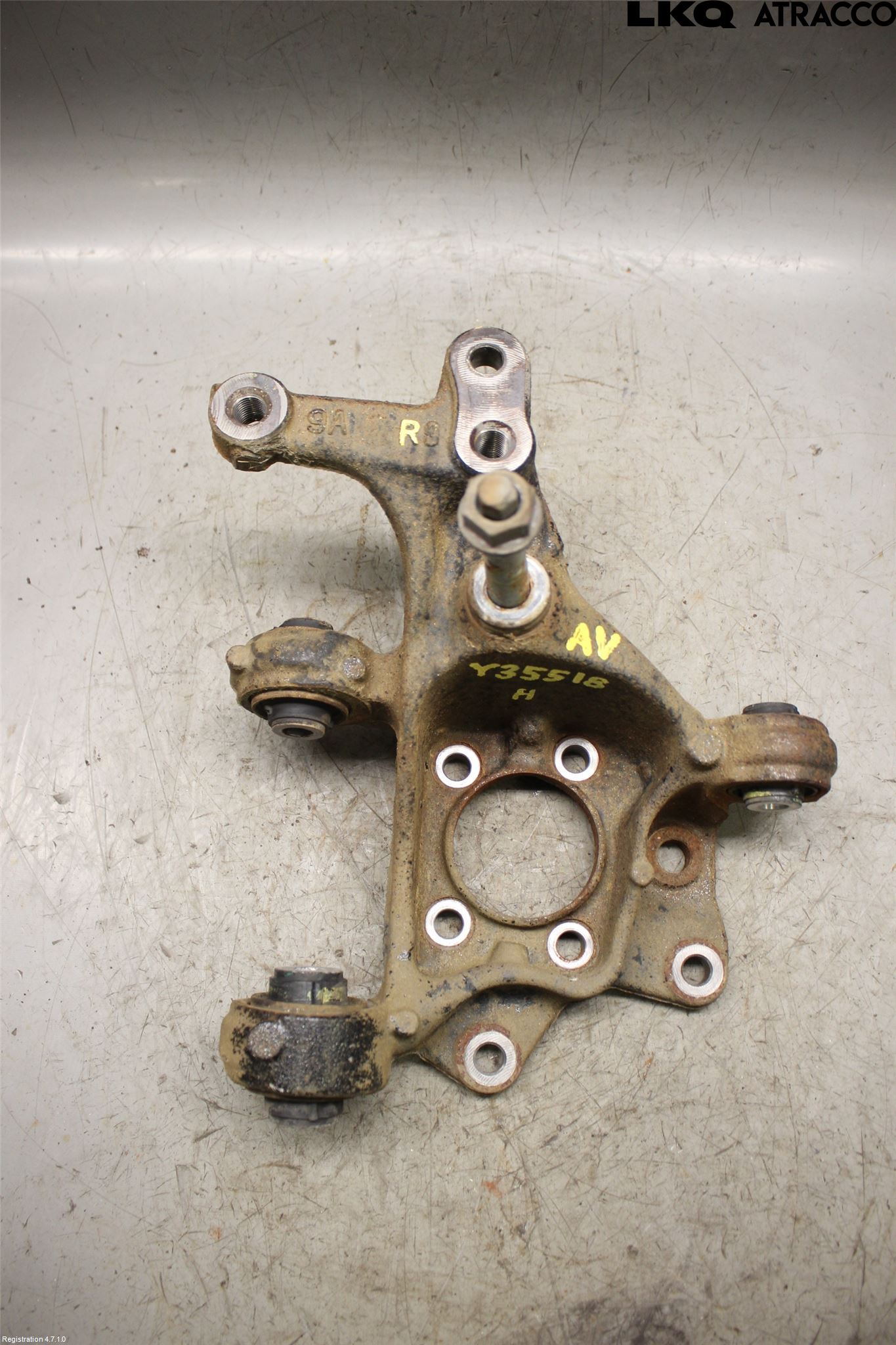 Toyota COROLLA CROSS XG10 22- Hjullagerhus-Spindel Hö B