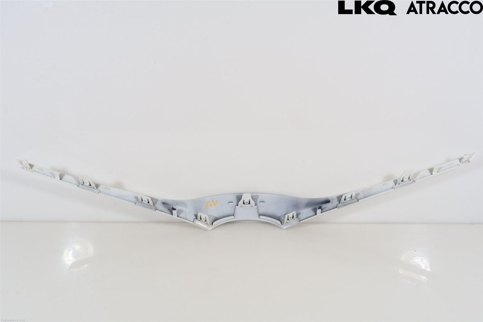 Toyota YARIS XP130 15-20 Stötfångardel Fram Mitt