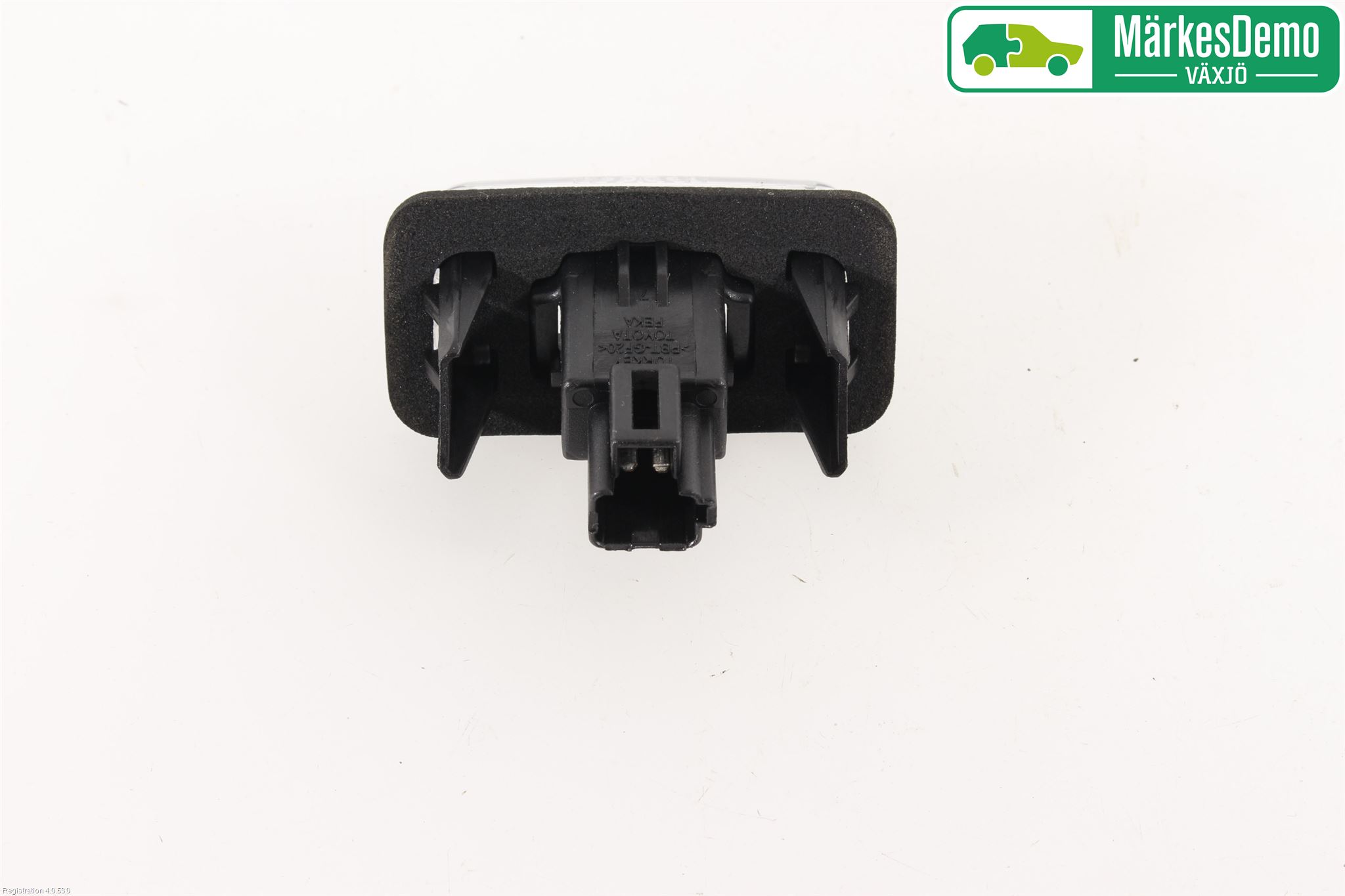 Toyota YARIS XP130 15-20 Skylt Belysning