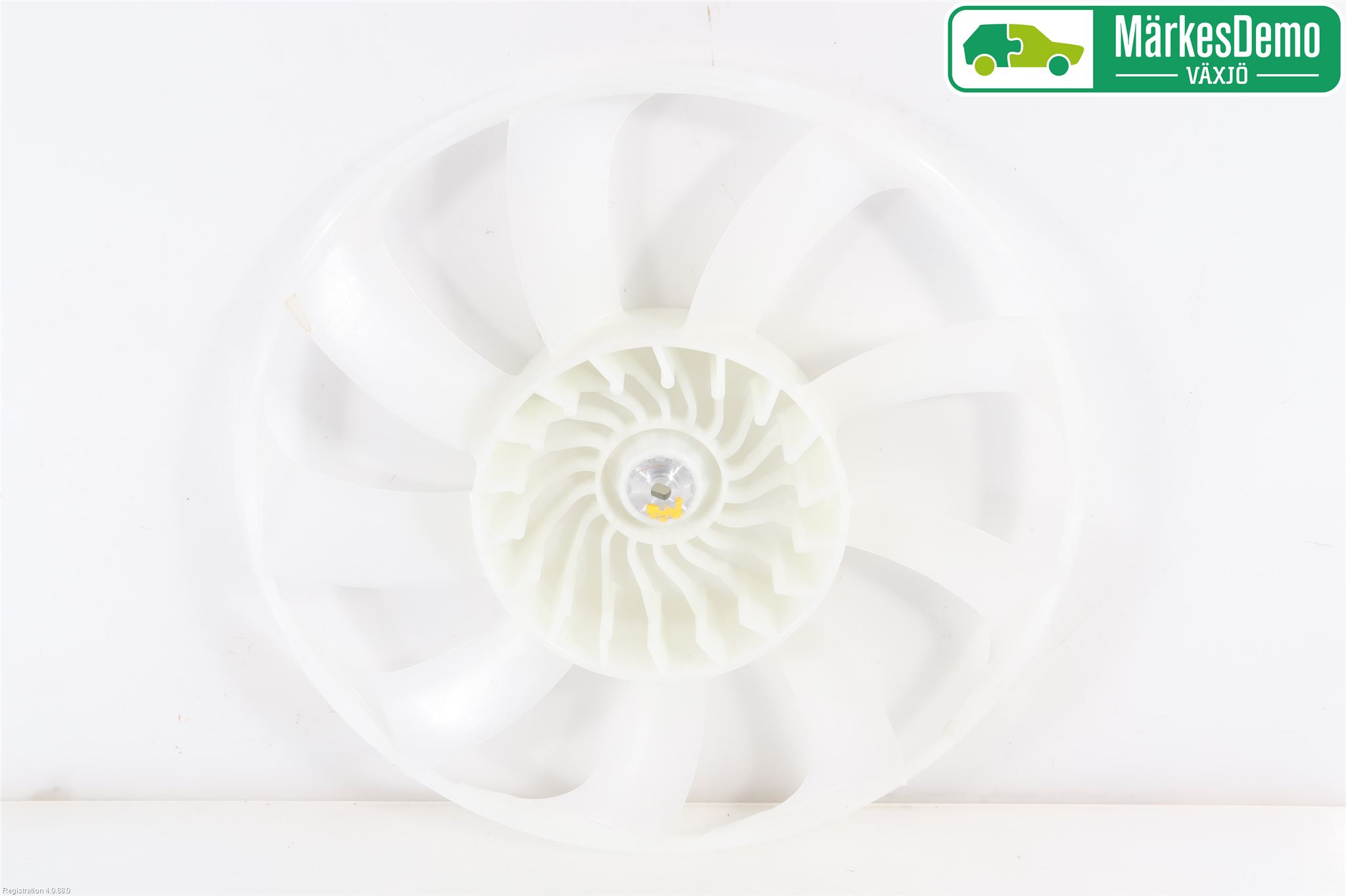 Lexus NX 300h 15-21 Kylfläkt-Vinge