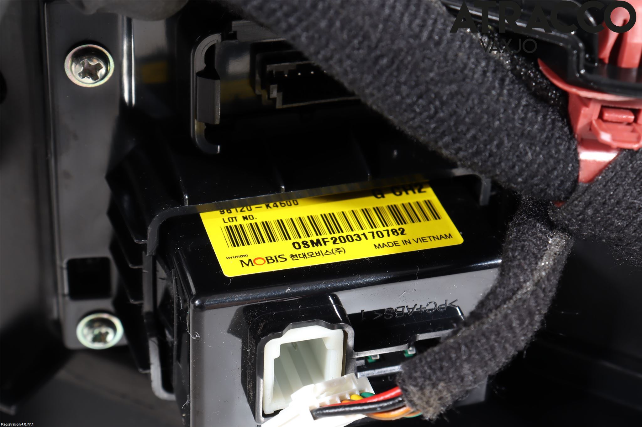 Hyundai KONA/ELECTRIC OS 18-23 Instrumentkonsoll Golv