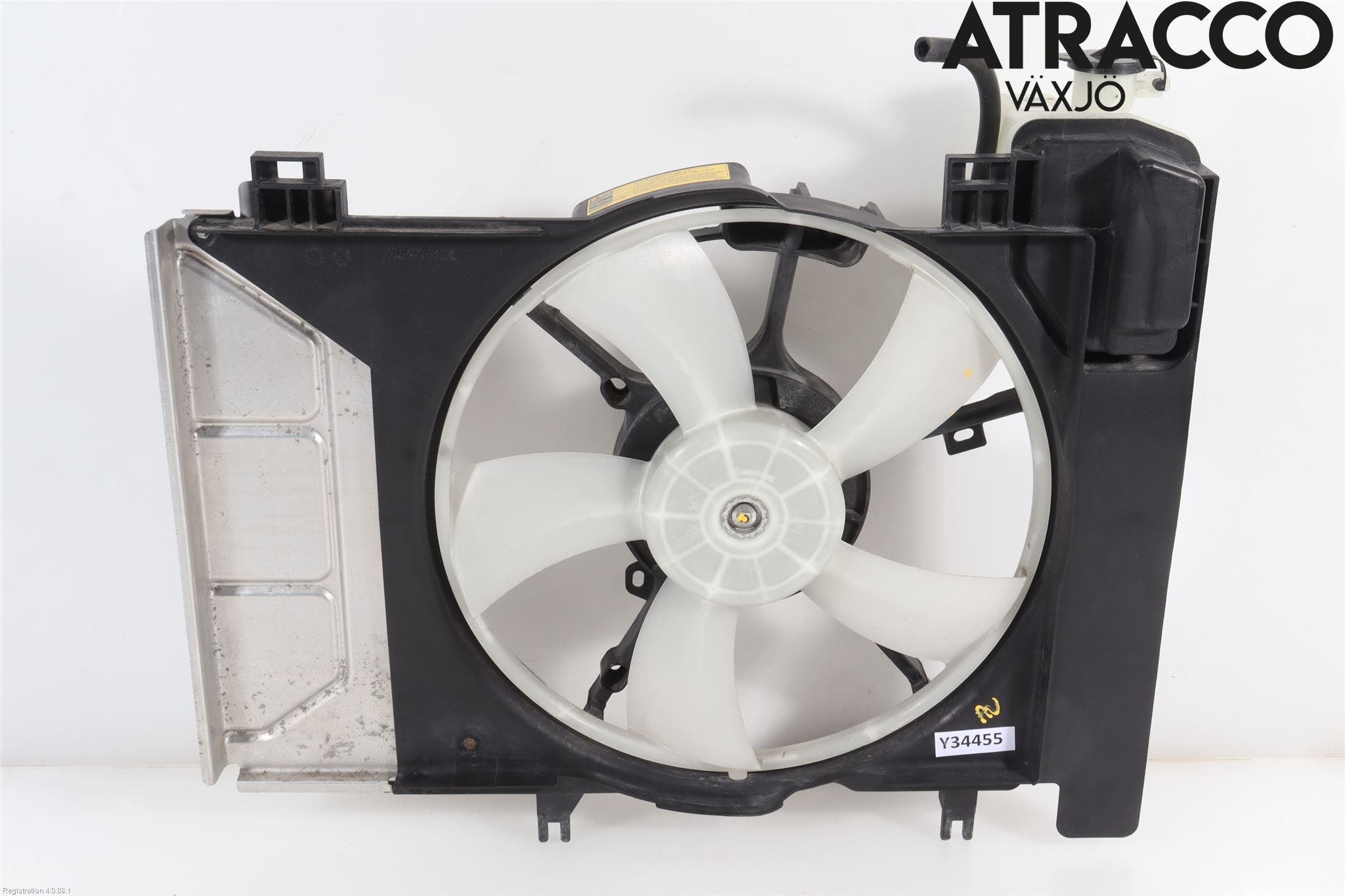 Toyota YARIS XP130 15-20 Kylfläktkåpa