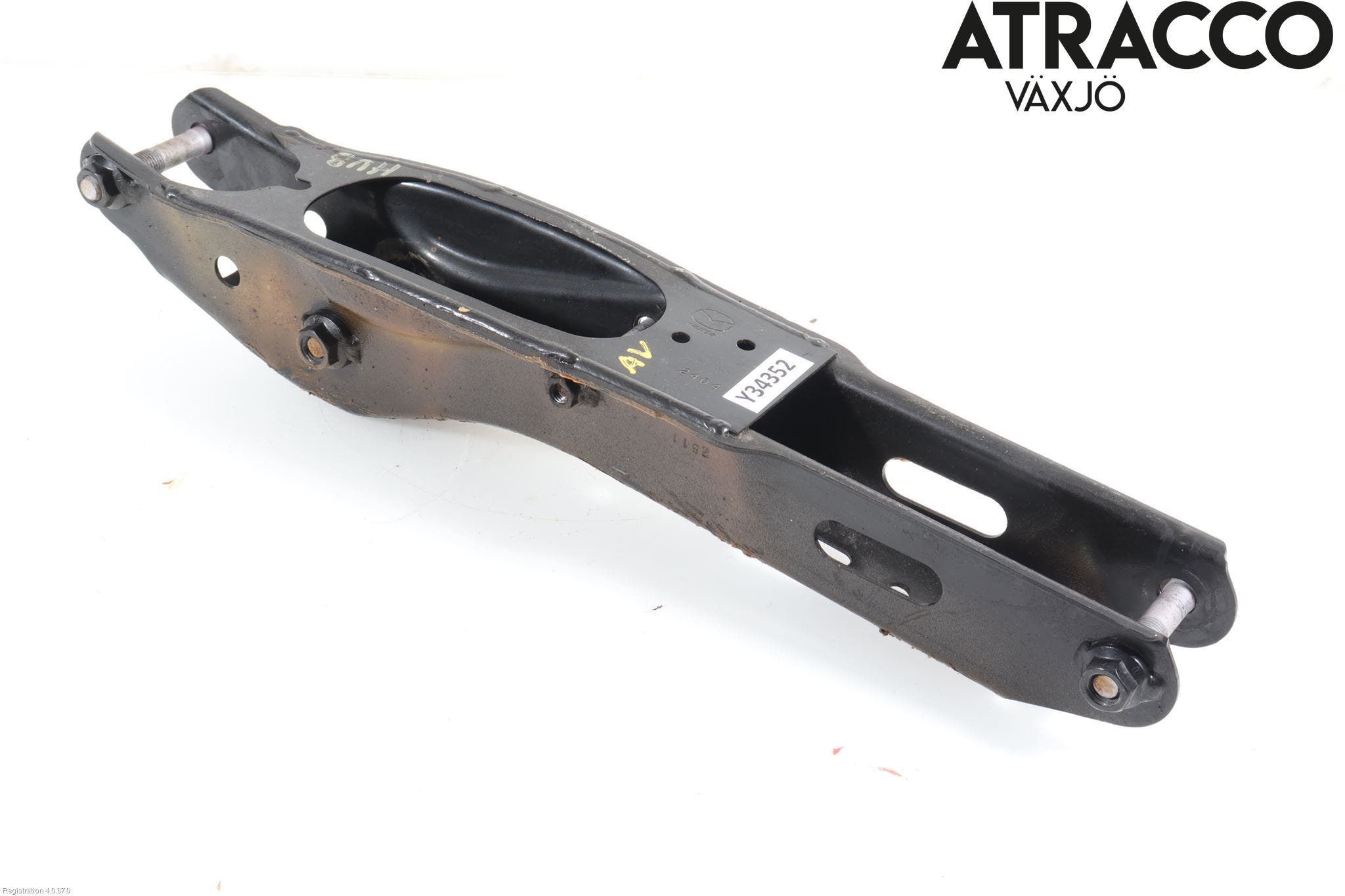 Mazda CX-60 22- Bärarm Bak Höger