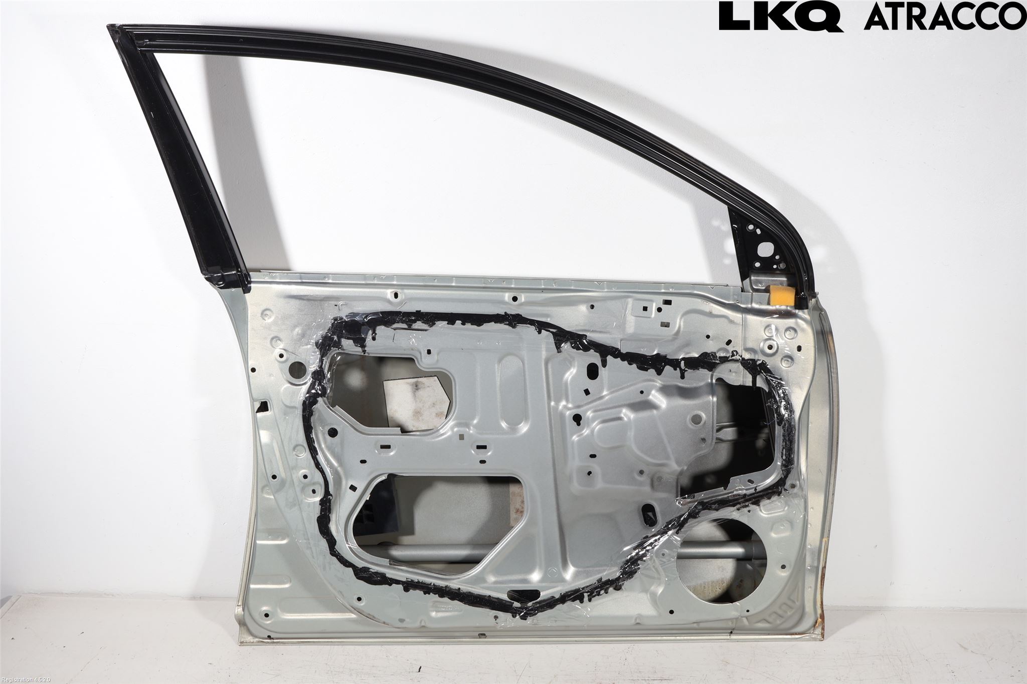 Toyota AVENSIS 07-08 Dörr Fram Vänster