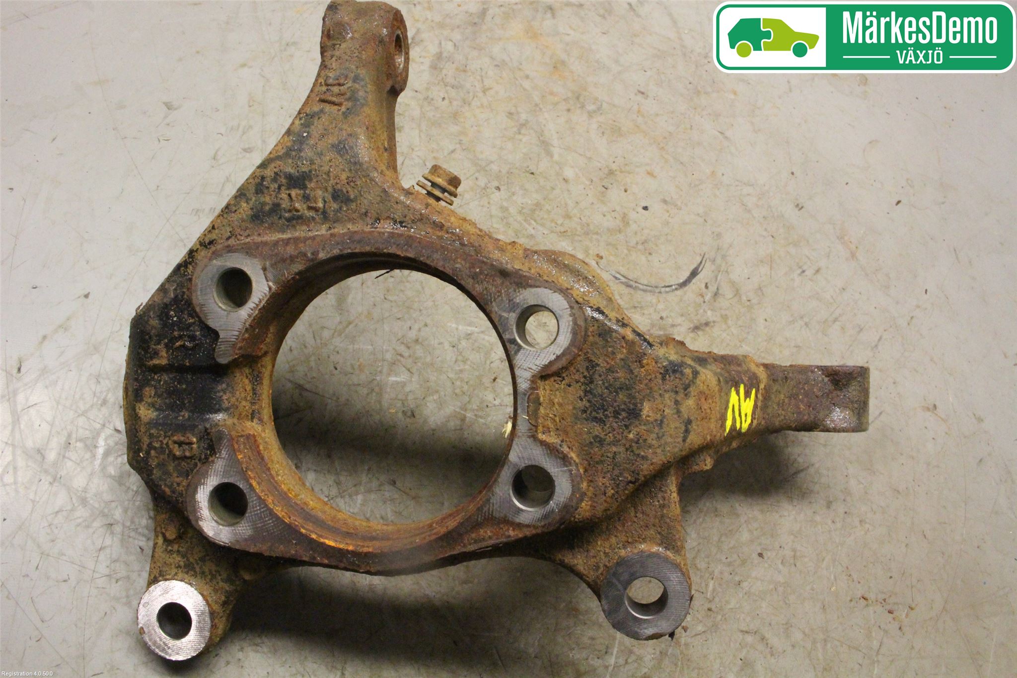 Toyota RAV4 13-18 Styrspindel Lagerhus Hö
