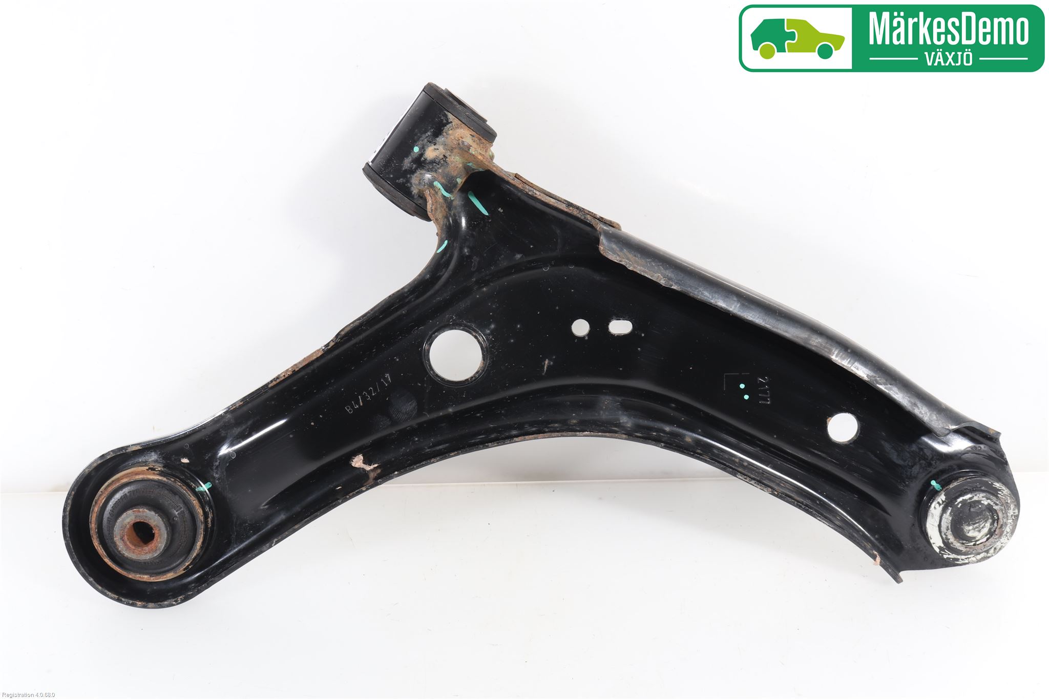 Suzuki VITARA 15- Bärarm Fram Undre Vä